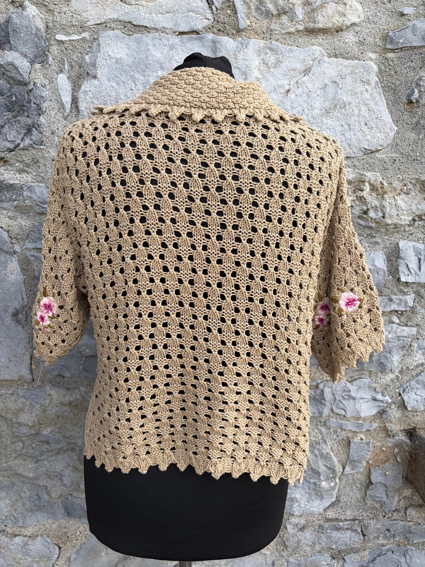 Crochet beige top with embroidered flowers uk 8-10