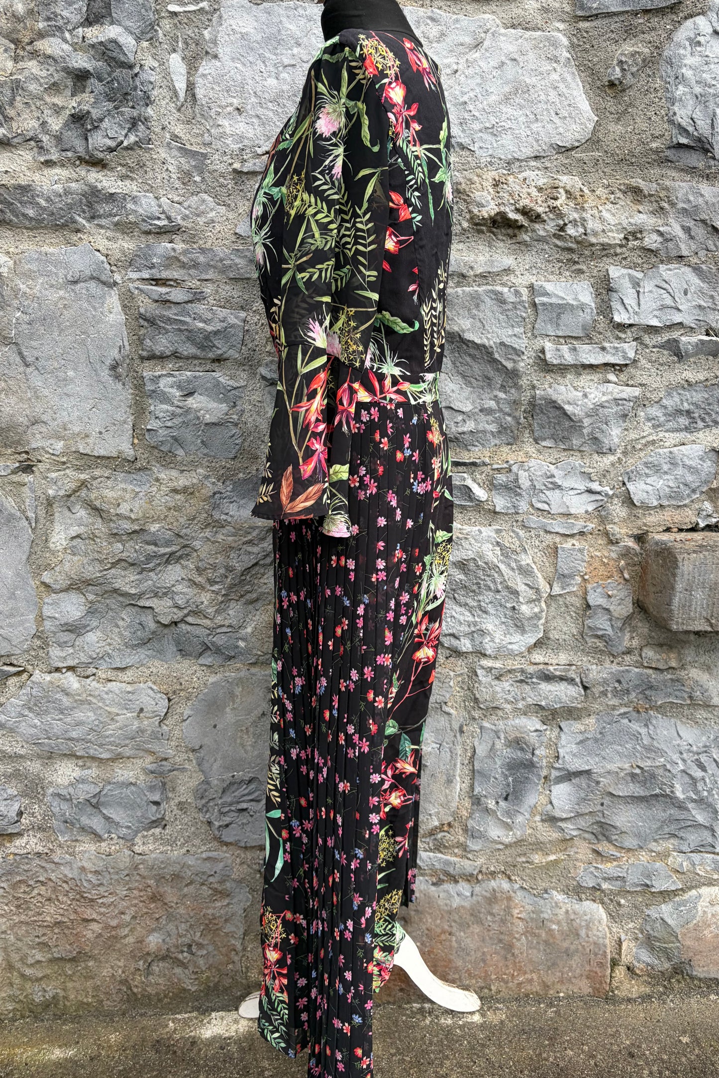 Black floral maxi dress uk 10