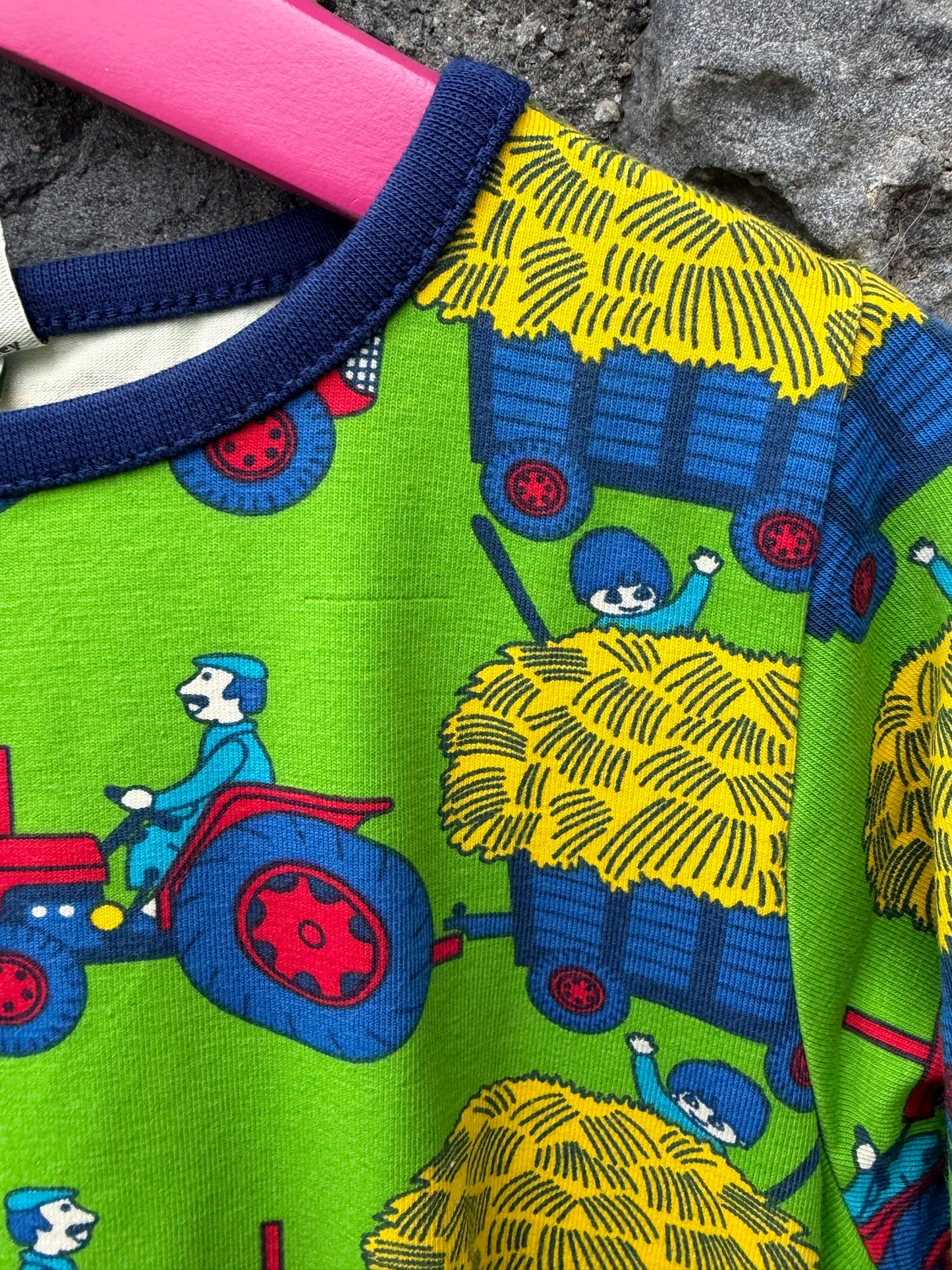 Tractors with hay green top 3-4y (98-104cm)