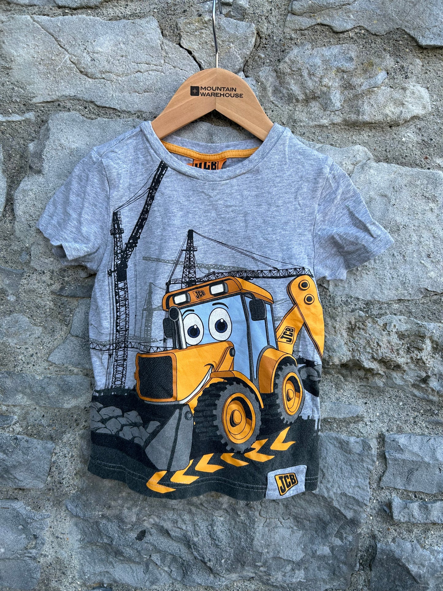 JCB yellow digger T-shirt  4y (104cm)