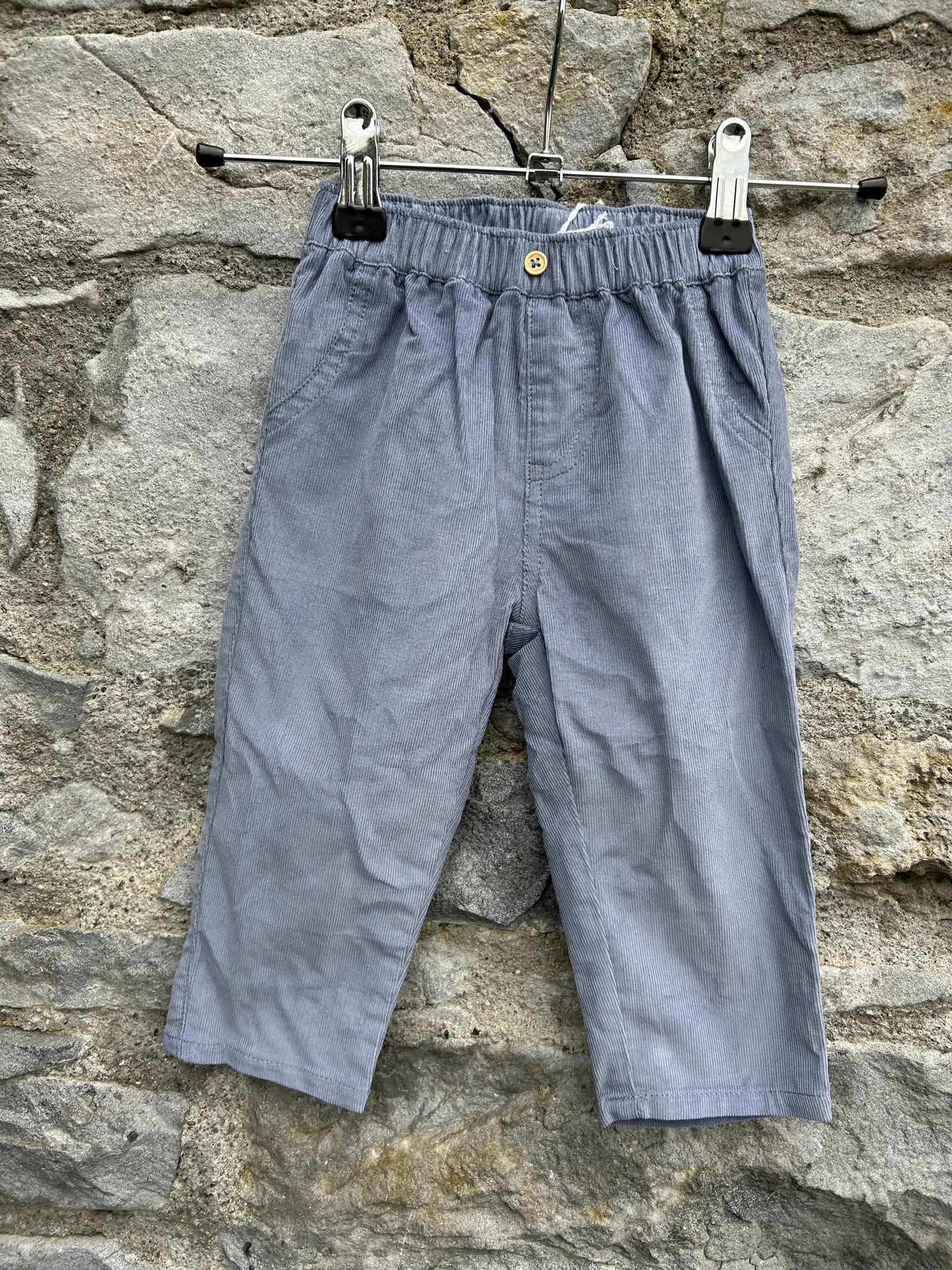 Grey cord pants  6-9m (68-74cm)