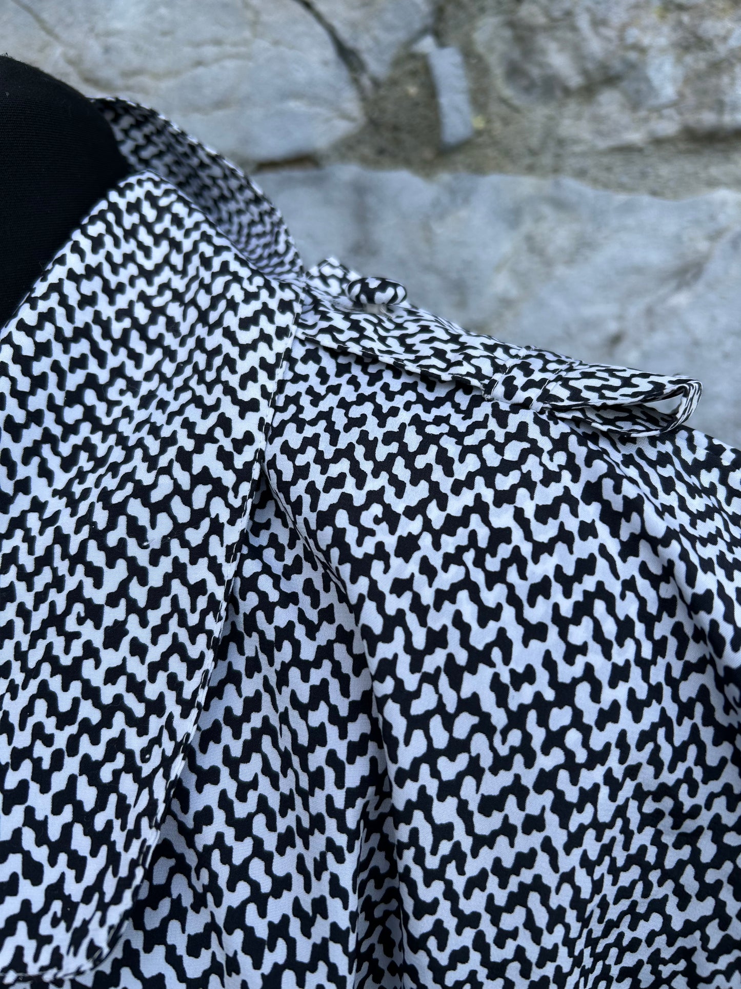 80s white&black chevron blouse uk 16