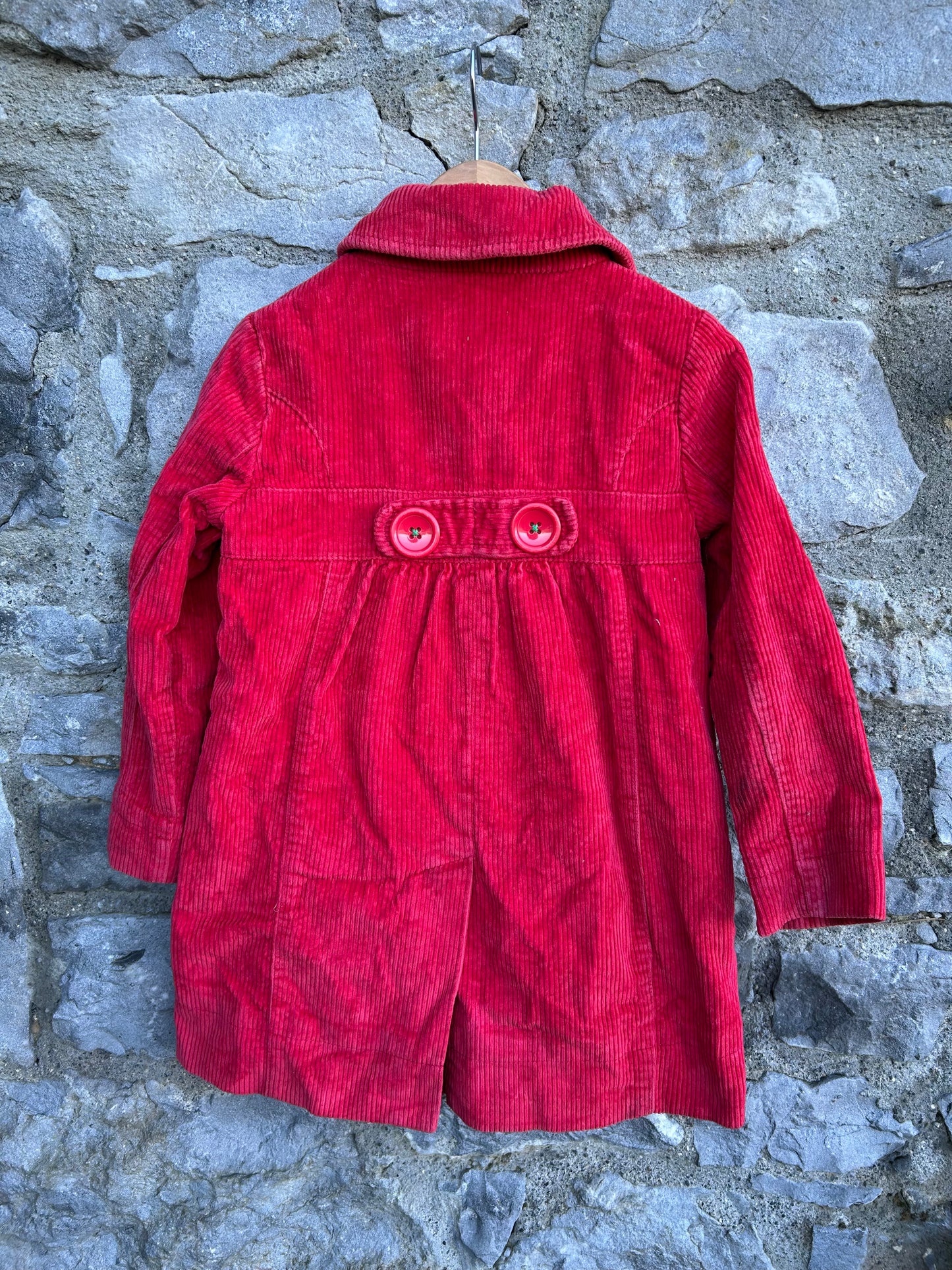 Red cord coat  5-6y (110-116cm)