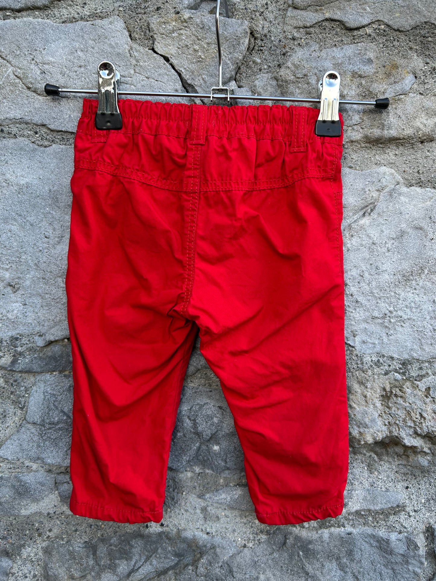 Red chinos  6m (68cm)