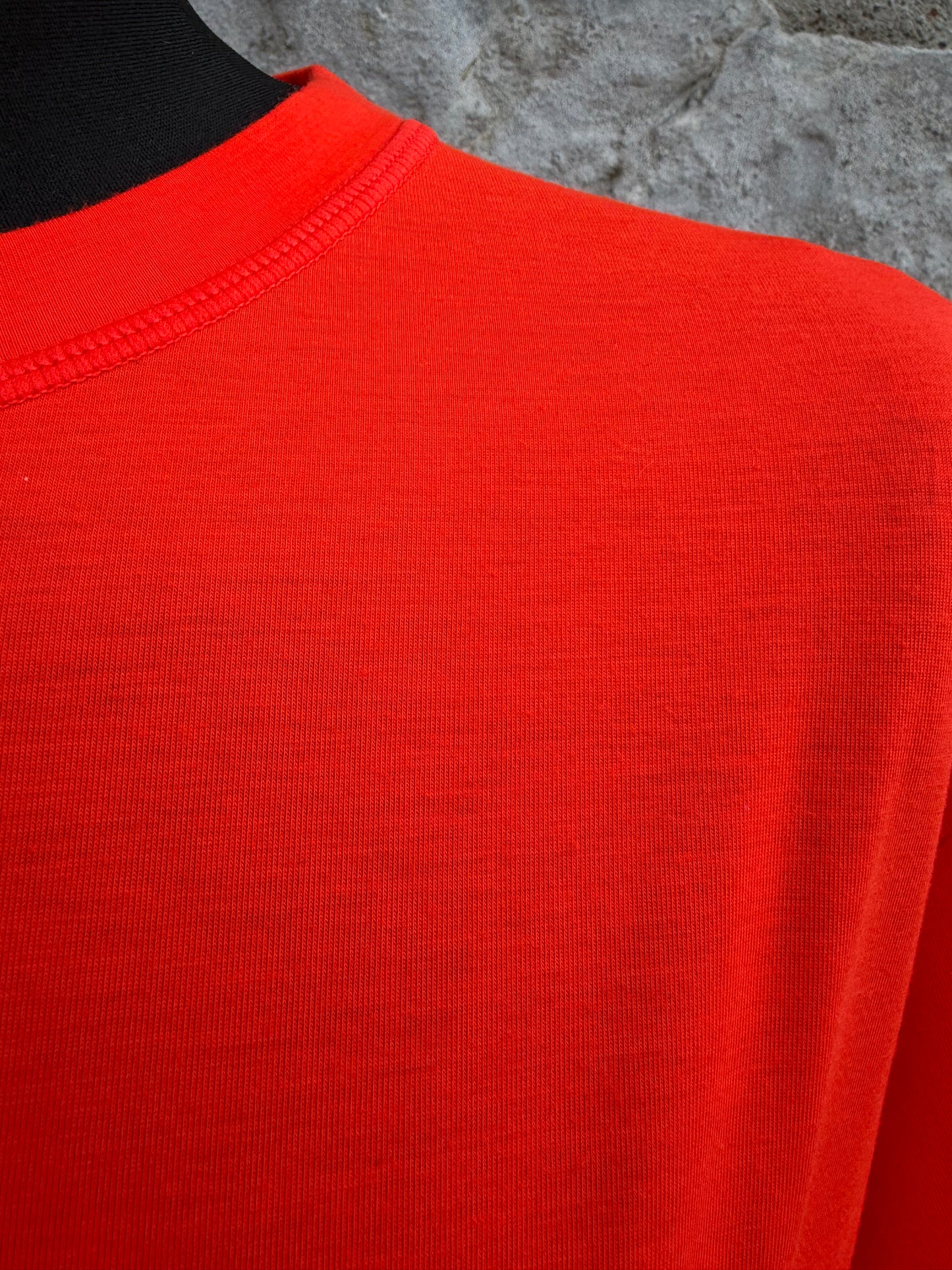 Orange Breathe Easy Circuit T-Shirt uk 8