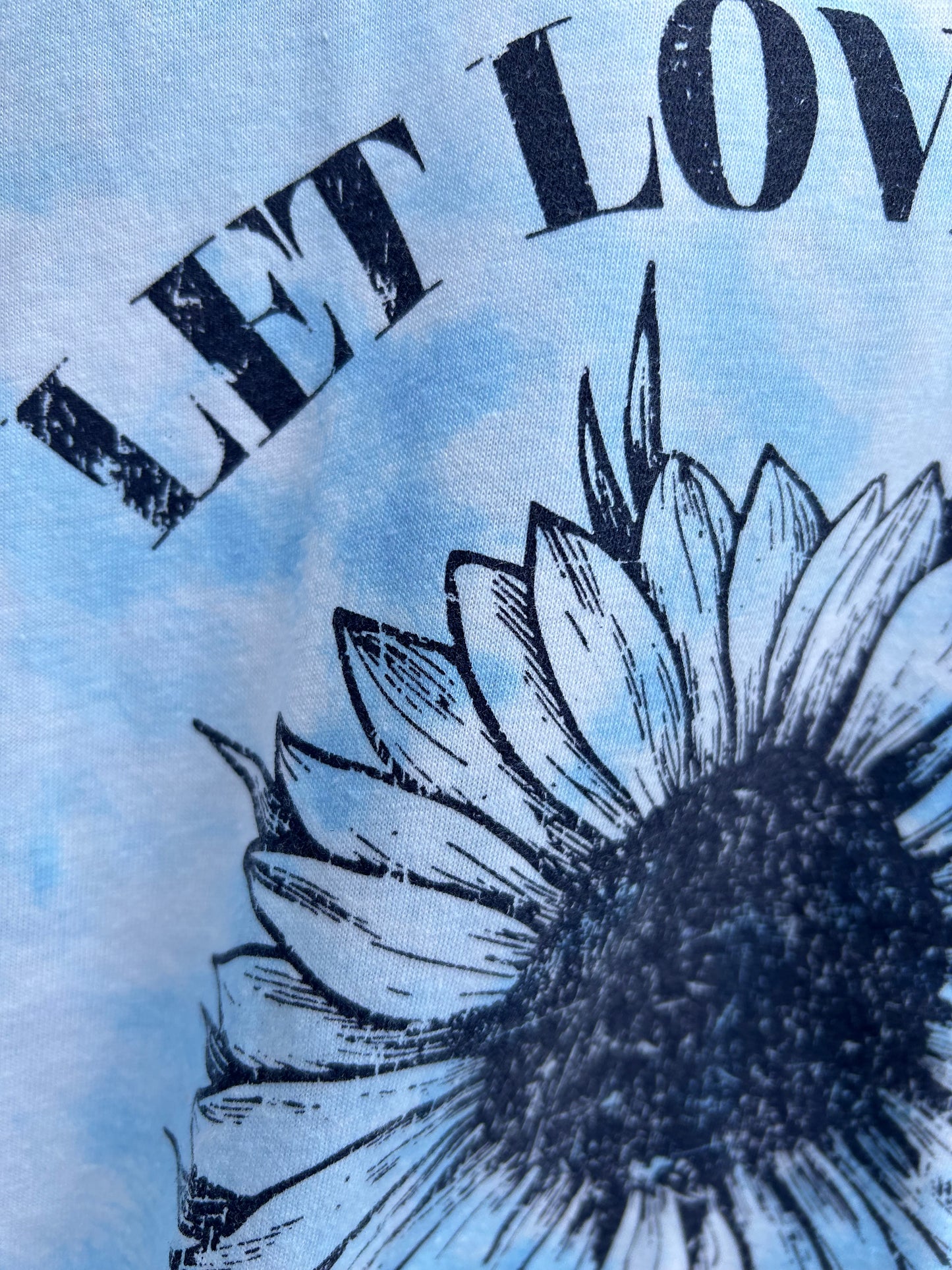 Let love grow tie dye T-shirt  11-12y (146-152cm)