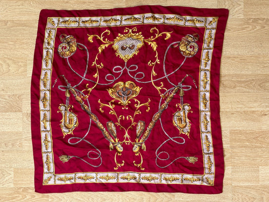 Red&chain  scarf