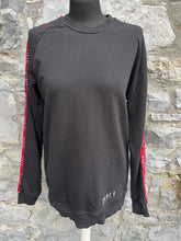 Load image into Gallery viewer, Black sweatshirt S/M

