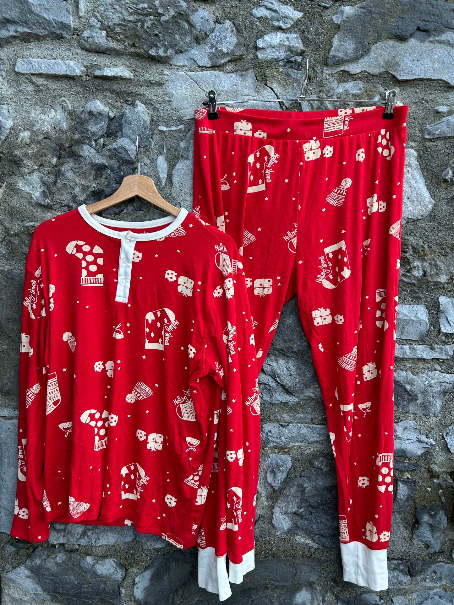 Winter clothes red pjs  uk 16-18