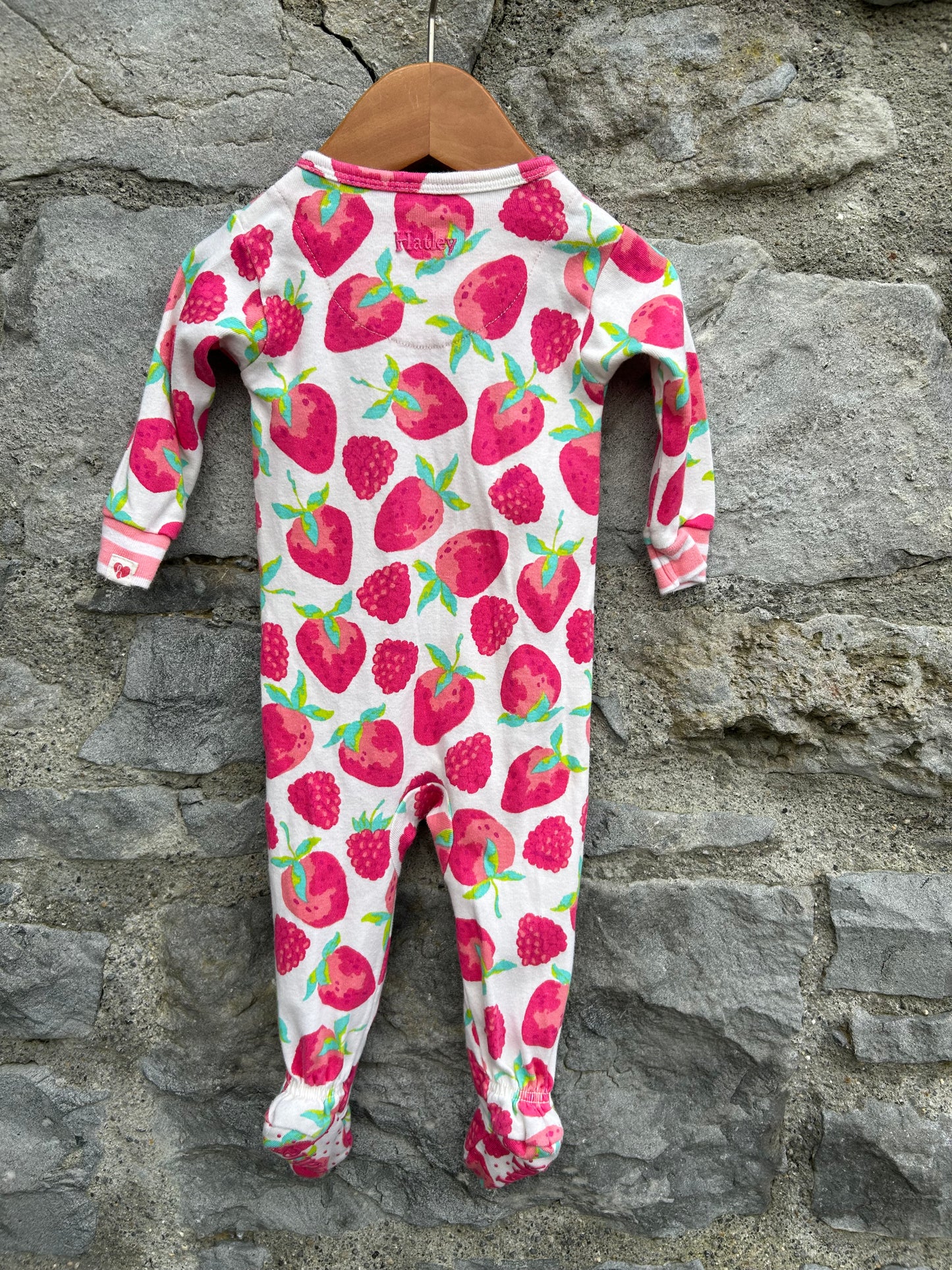 Strawberry onesie 3-6m (62-68cm)