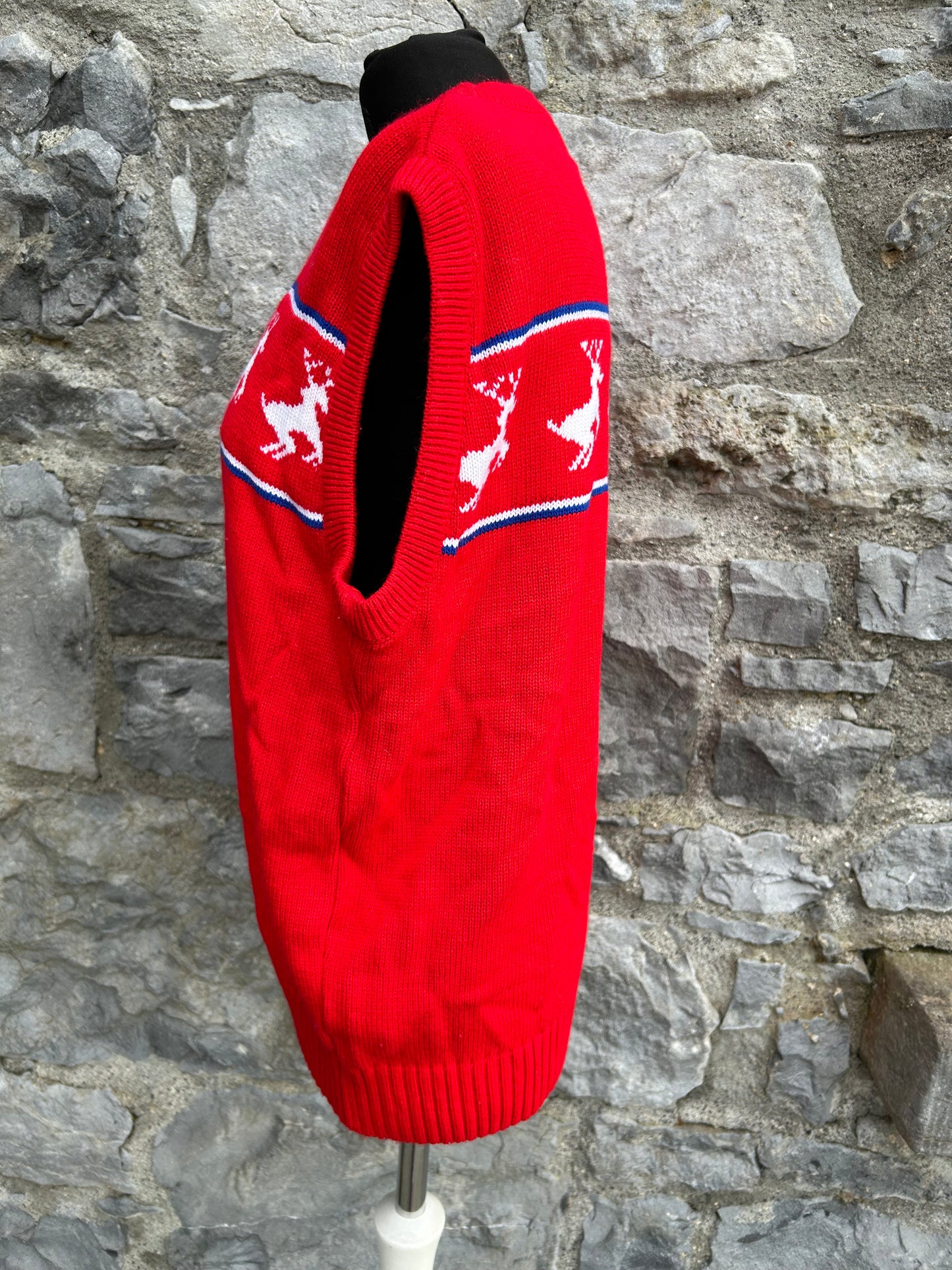 Reindeer red gilet uk 16