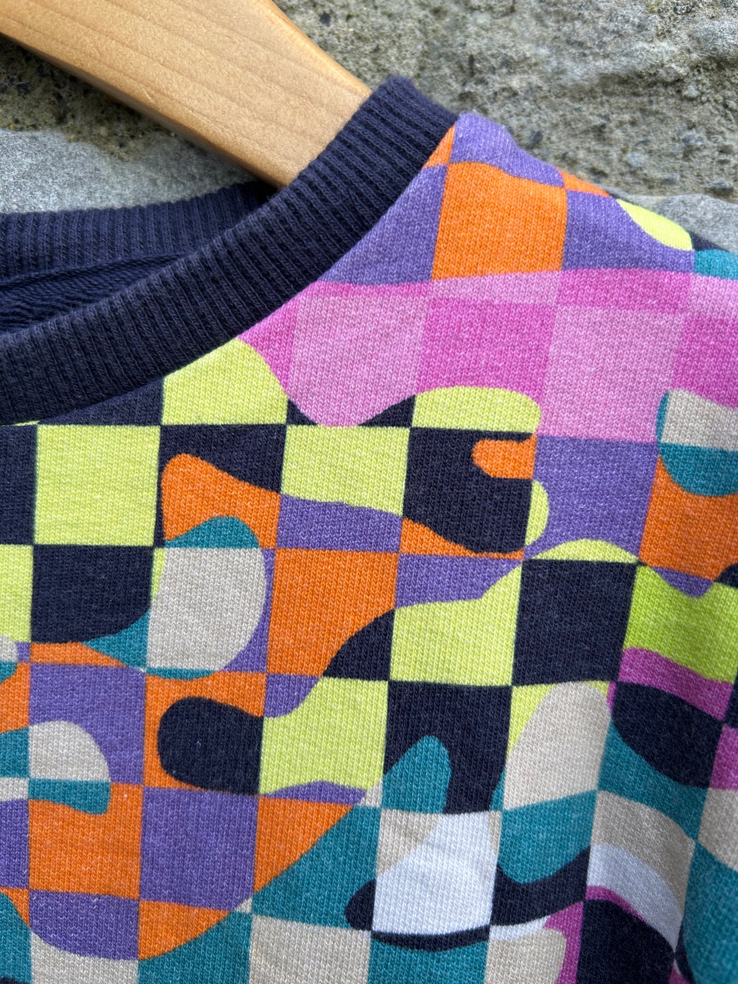 Colourful squares sweatshirt 3y (98cm)