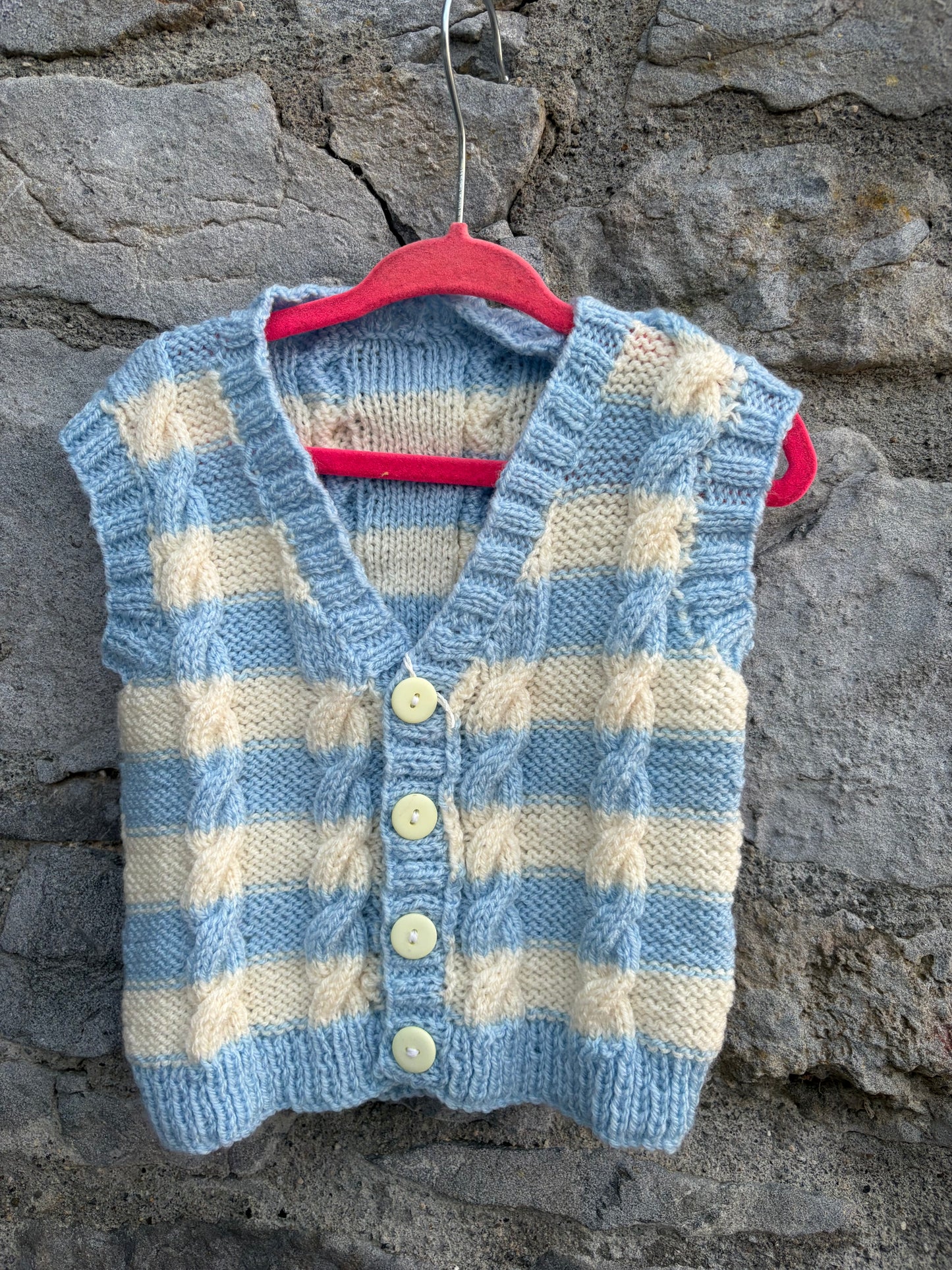 Blue&white cable knit gilet  9-12m (74-80cm)
