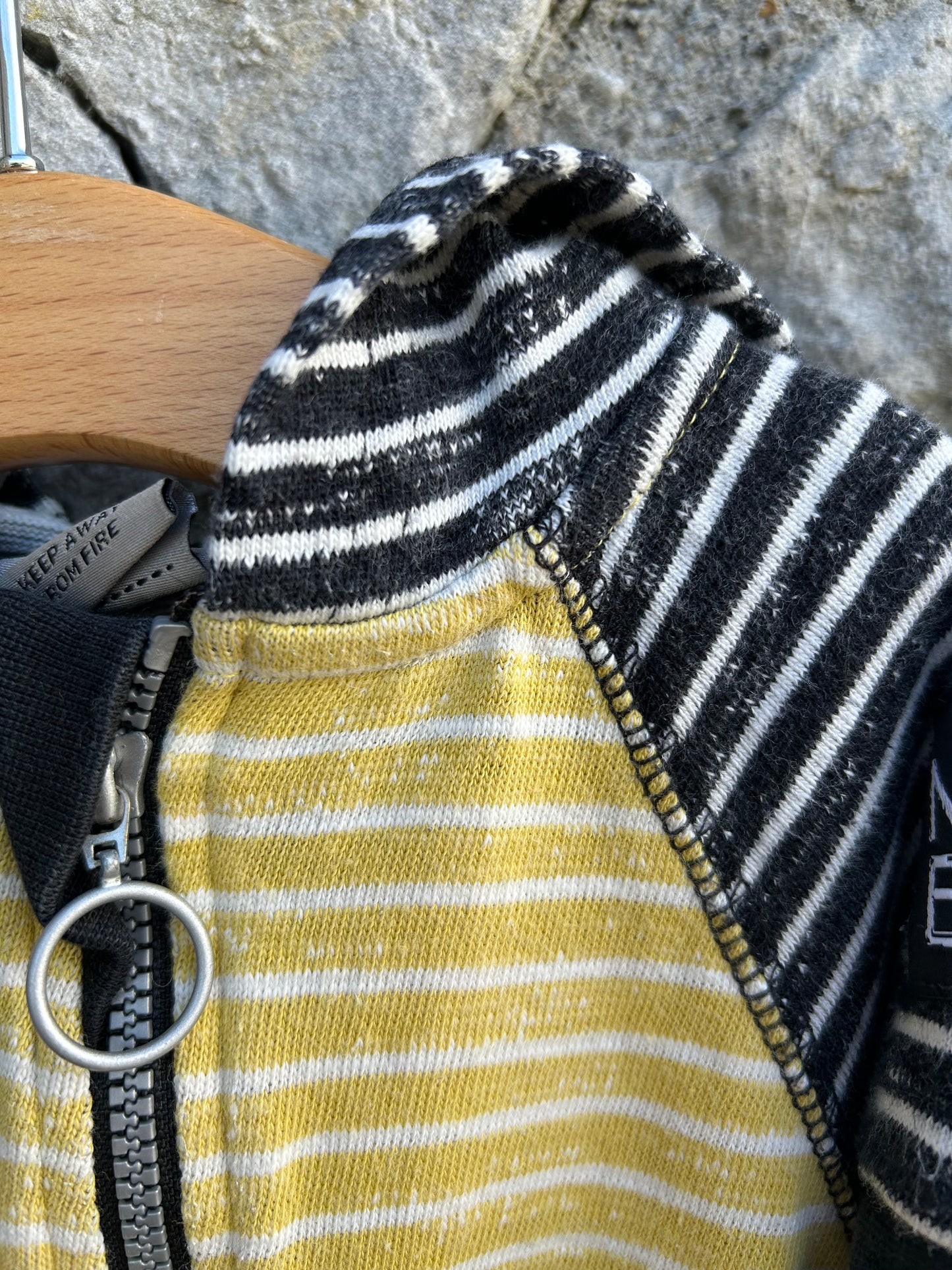Yellow stripes raglan onesie   3-6m (62-68cm)