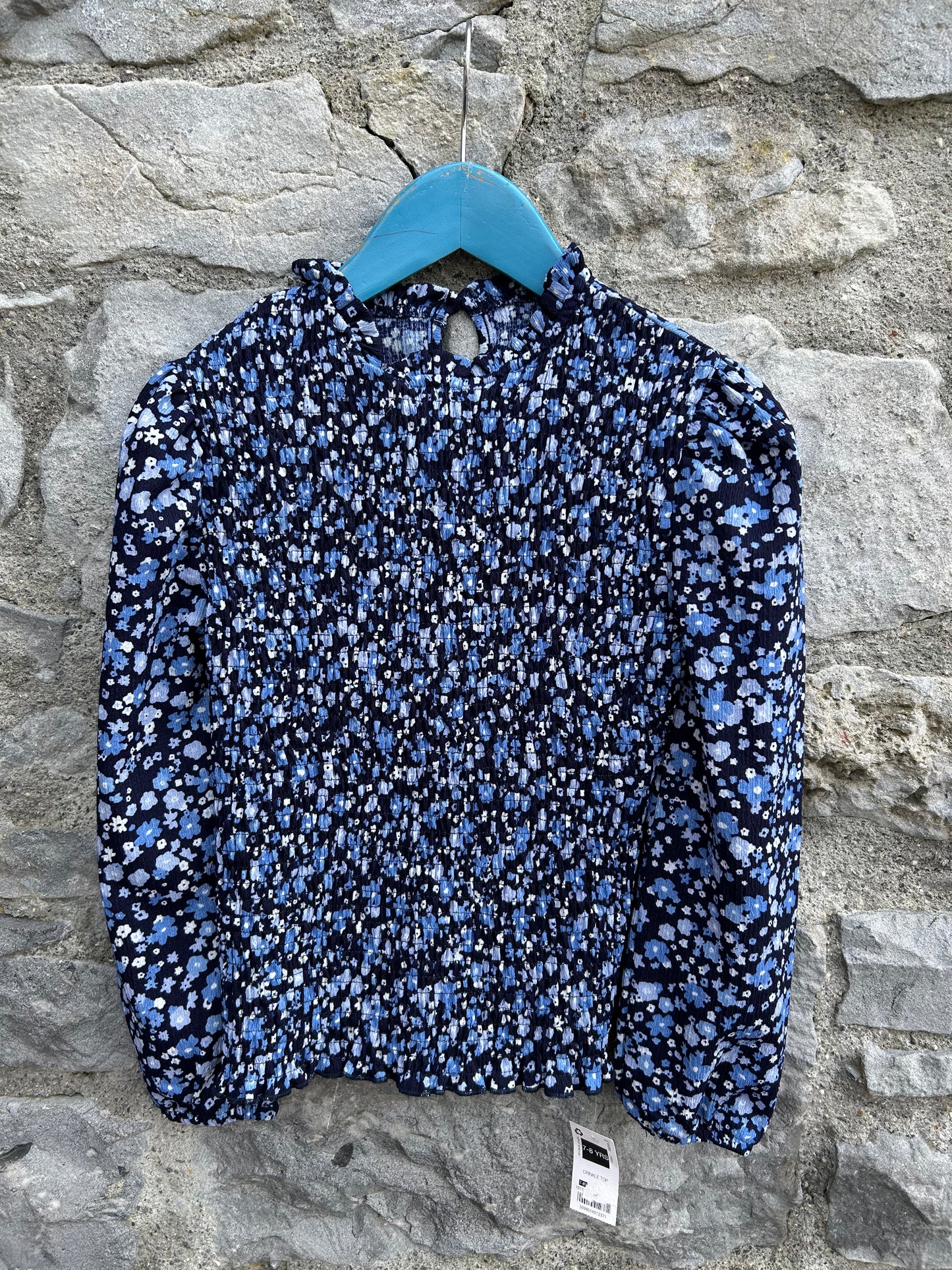 Blue flowers navy wrinkled top  7-8y (122-128cm)