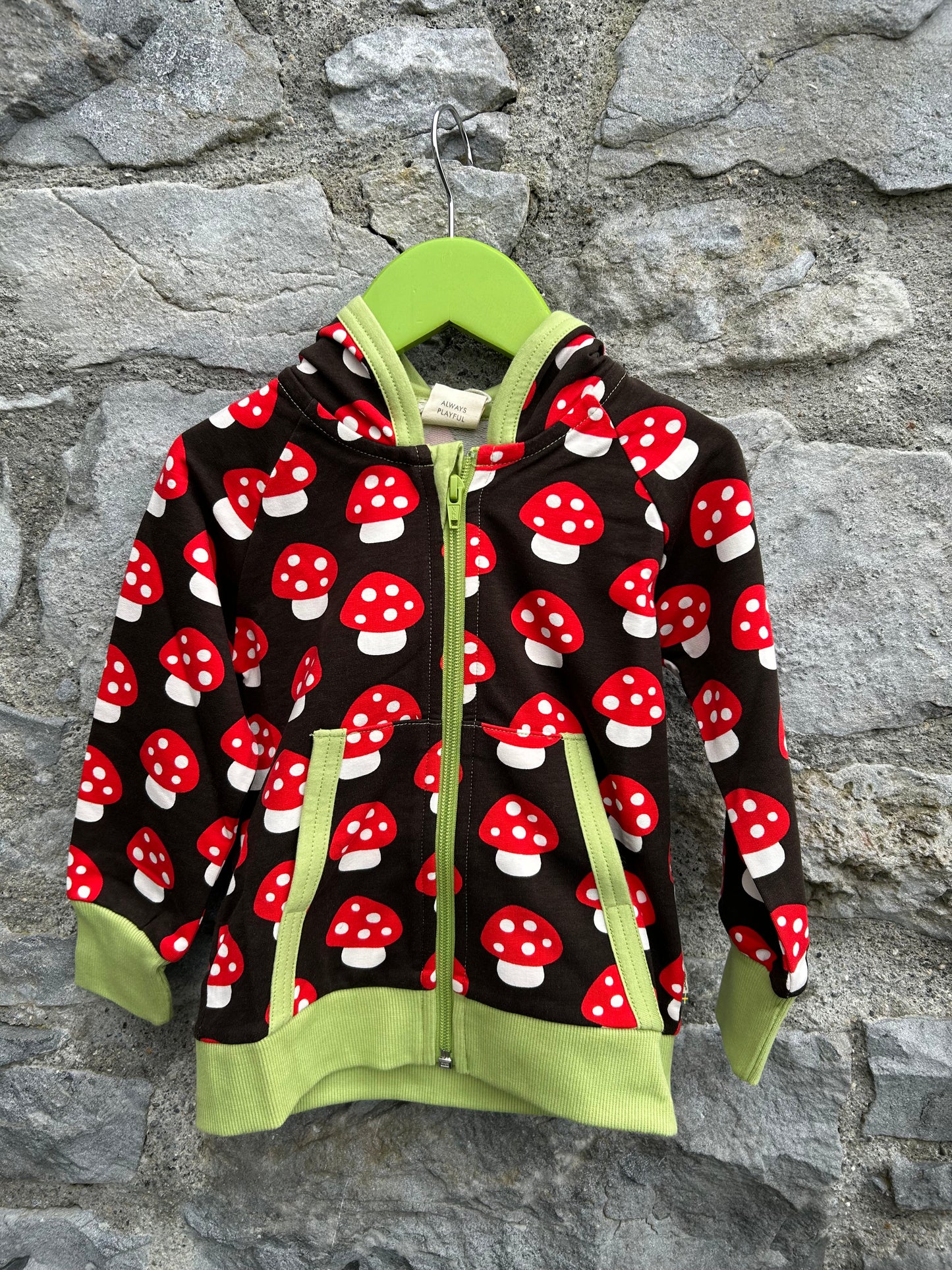 Mushroom black hoodie  18-24m (86-92cm)