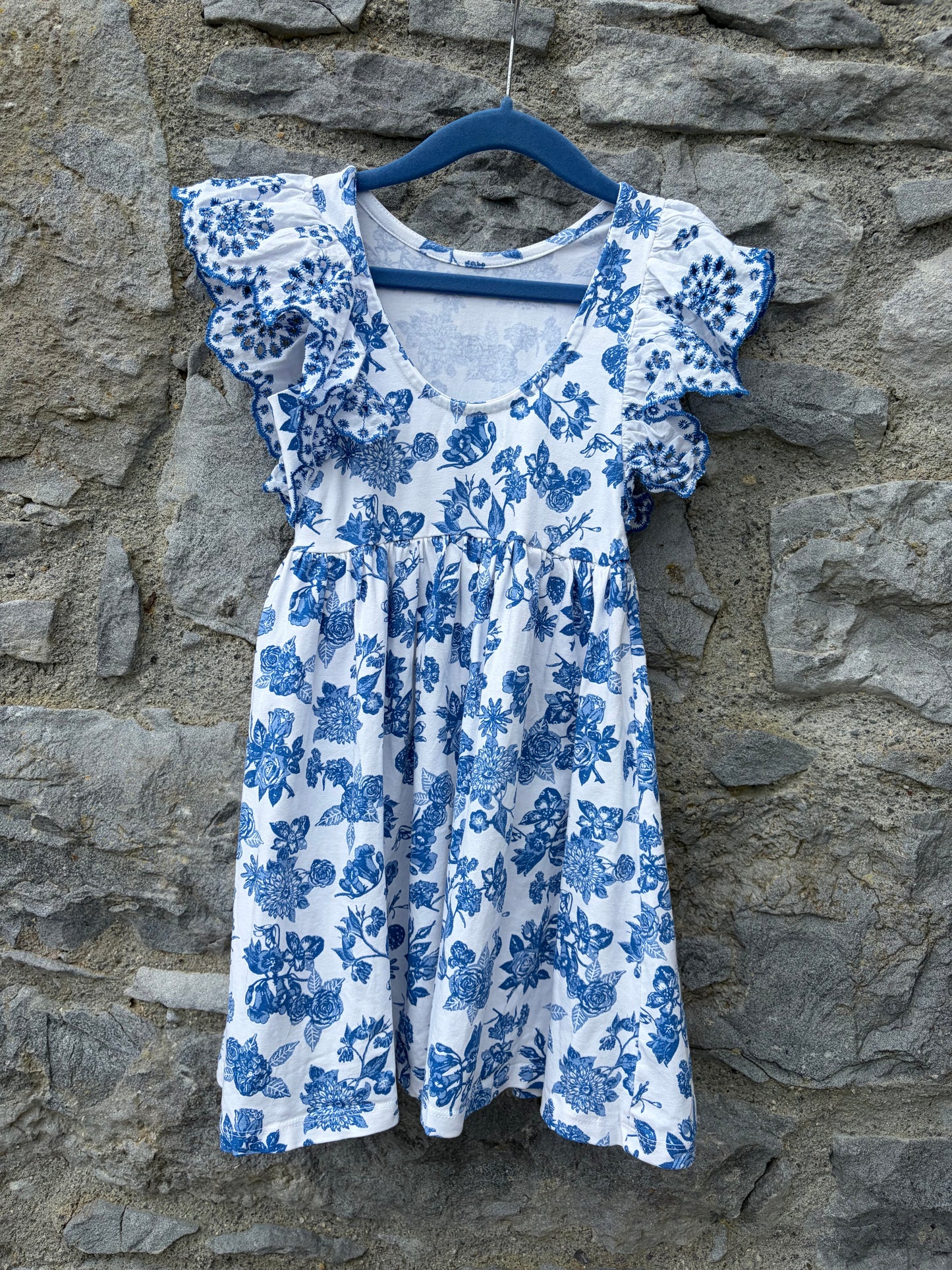 Blue flowers dress  4-5y (104-110cm)