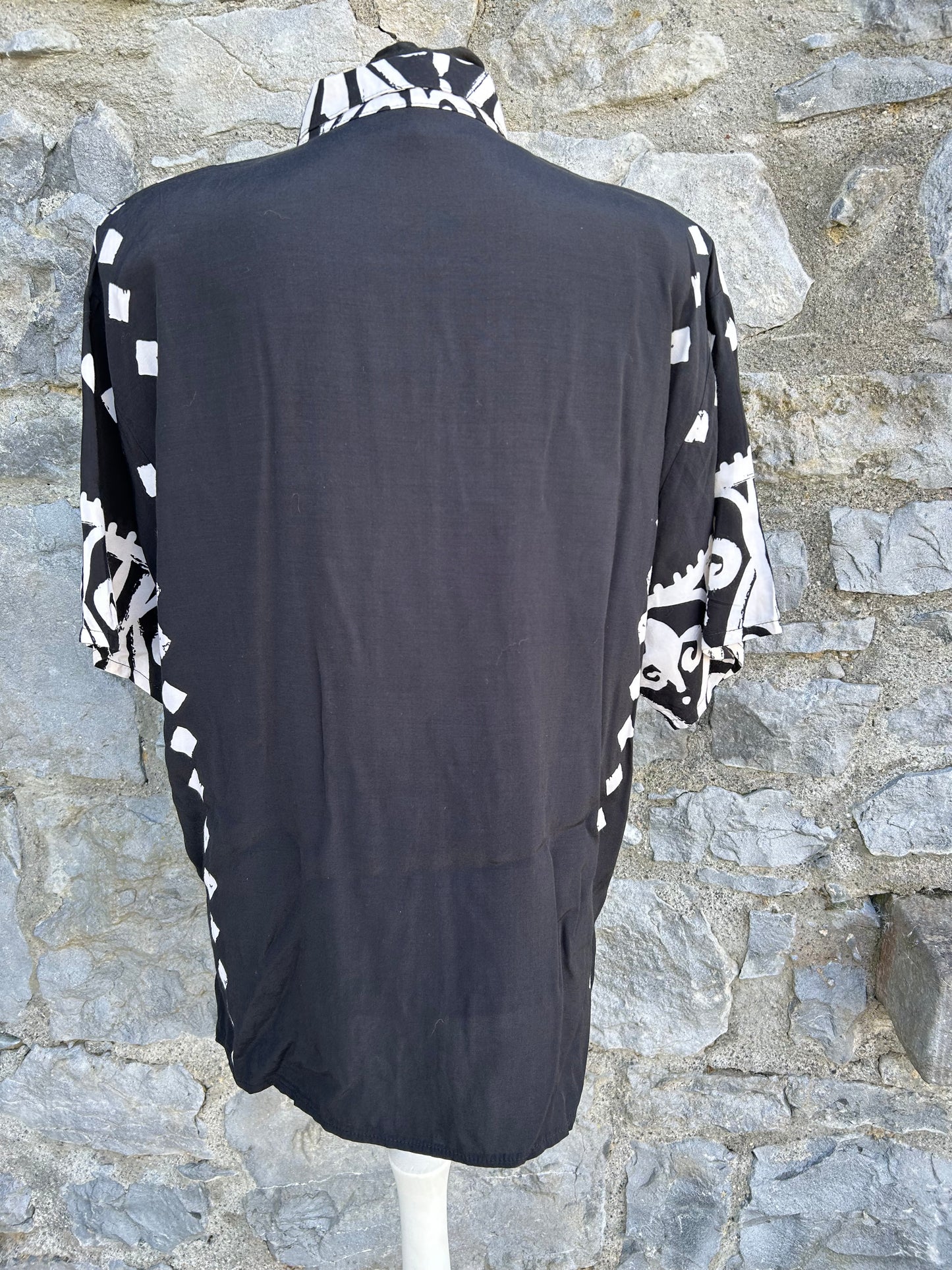 80s Black&white geometric shirt uk 12-16