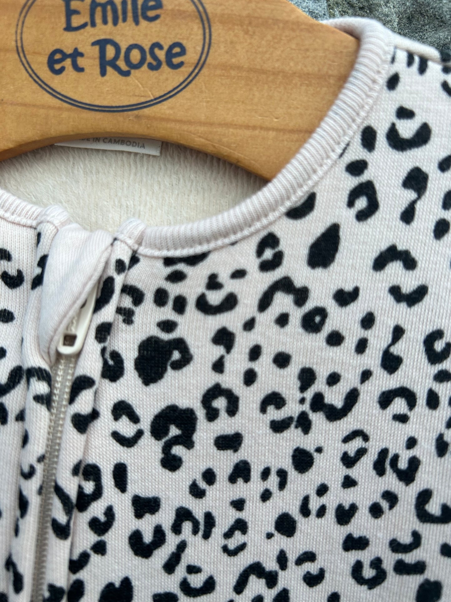 Leopard print sweat onesie  0-3m (56-62cm)