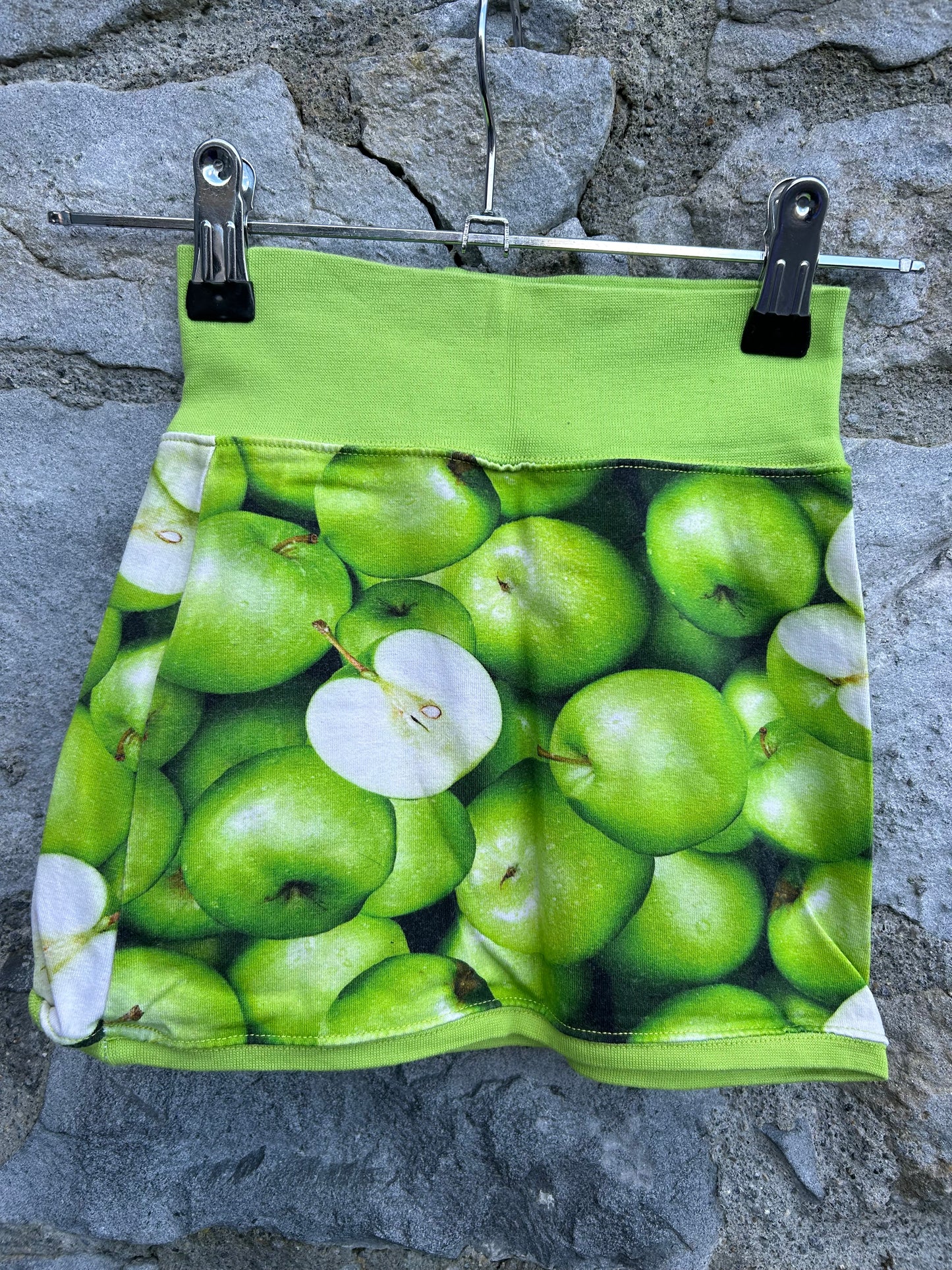 Green apples skirt  12-18m (80-86cm)