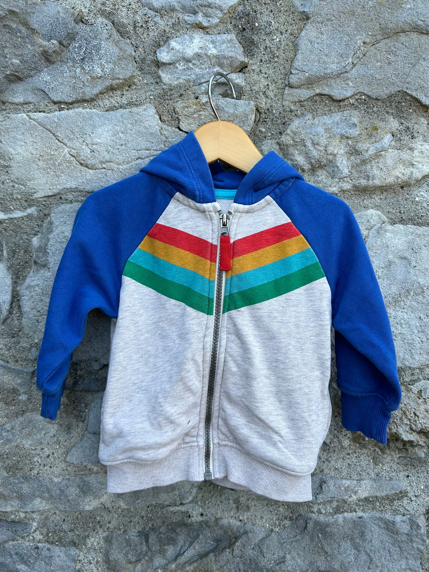 Grey rainbow raglan hoodie 9-12m (74-80cm)