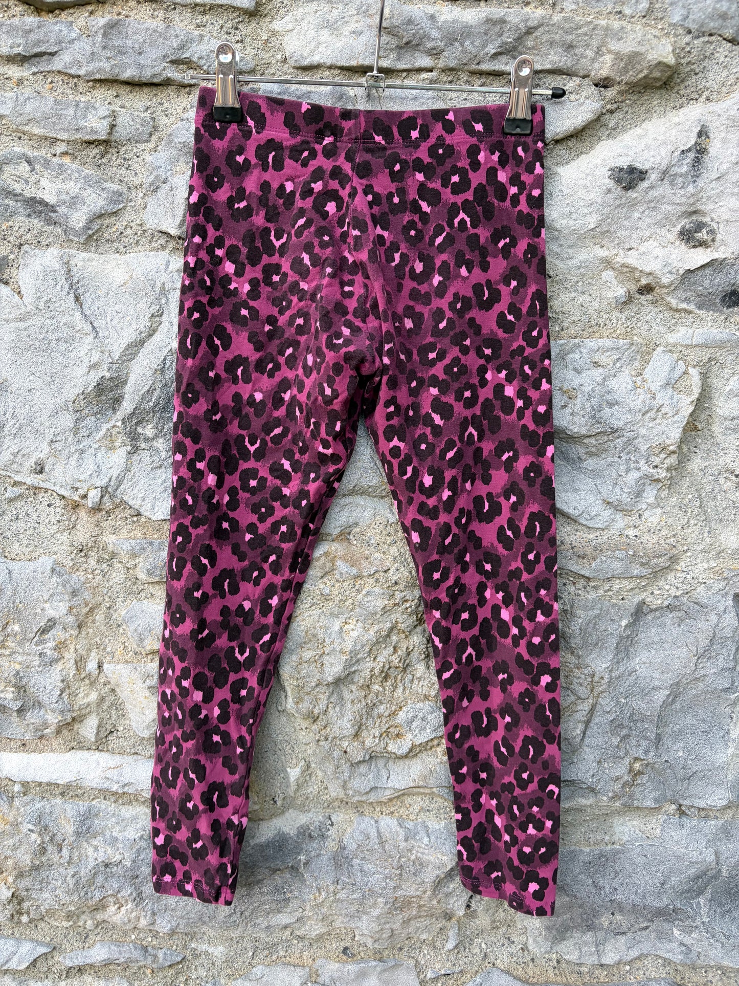 Leopard print maroon leggings  10y (140cm)