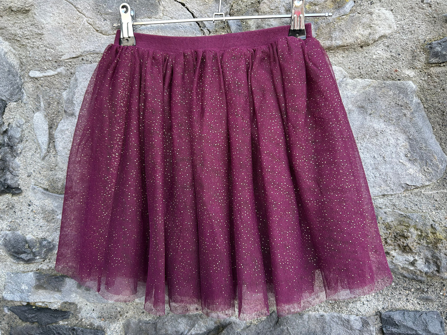 Maroon sparkly skirt  7-8y (122-128cm)