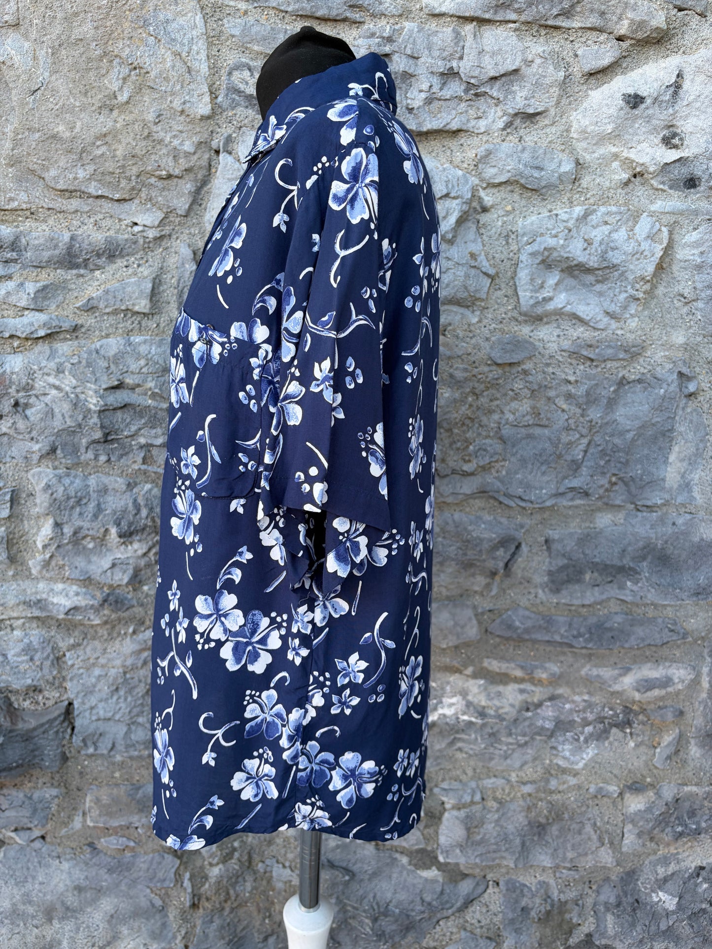 90s blue flowers navy shirt Small men