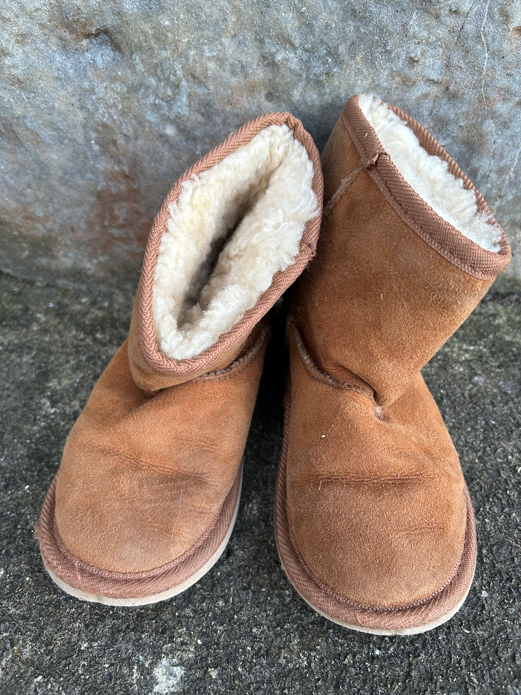 Sheepskin boots  uk 10-10.5 (eu 30-31)
