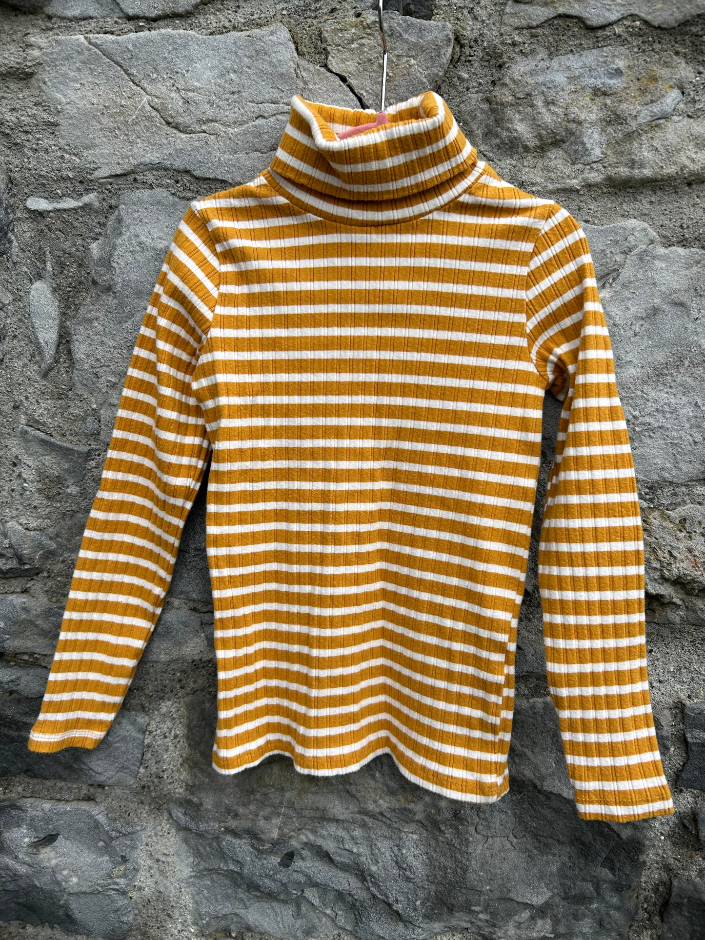 Mustard stripy turtle neck  6-7y (116-122cm)