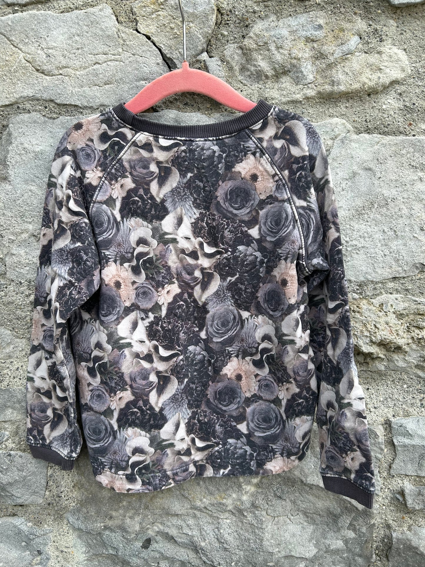 Grey floral sweatshirt  4-5y (104-110cm)