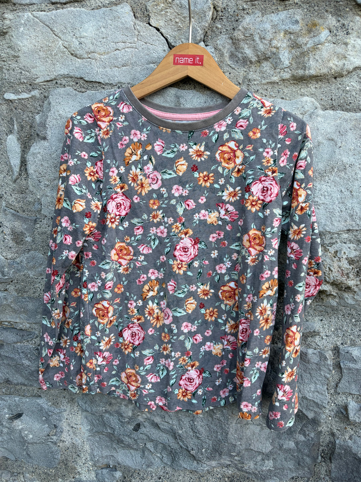 Flowers grey top  8y (128cm)