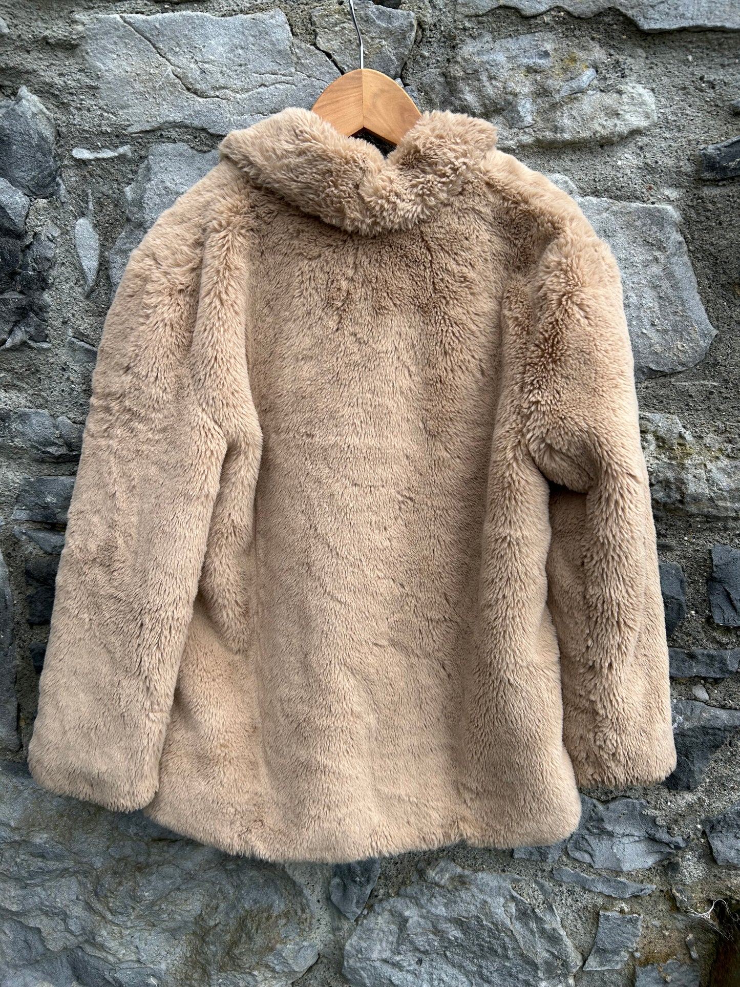 Beige faux fur coat  9-10y (134-140cm)