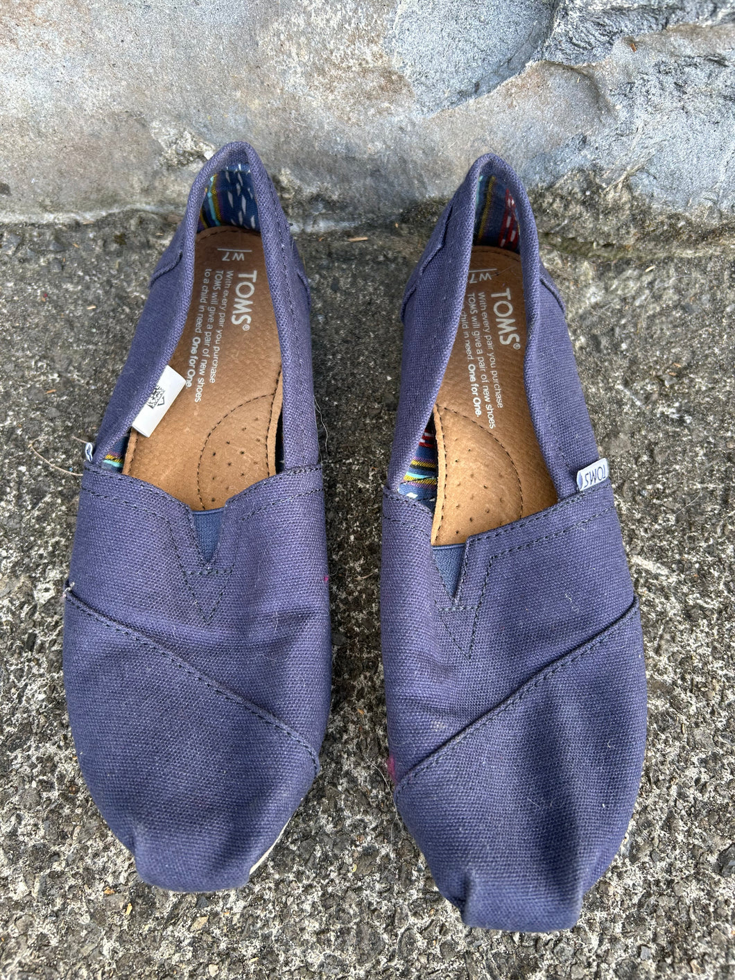 Navy canvas toms  uk 4.5 (eu 37.5)