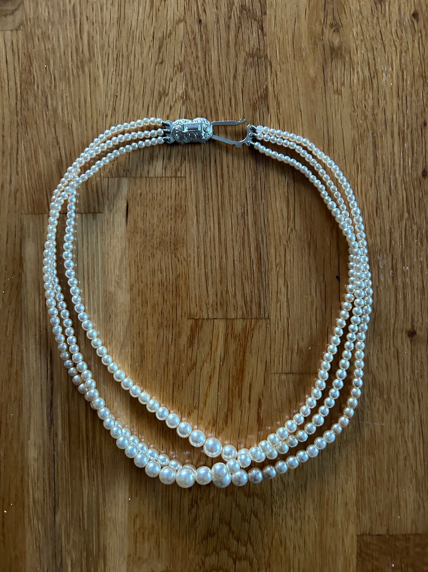 Pearl necklace