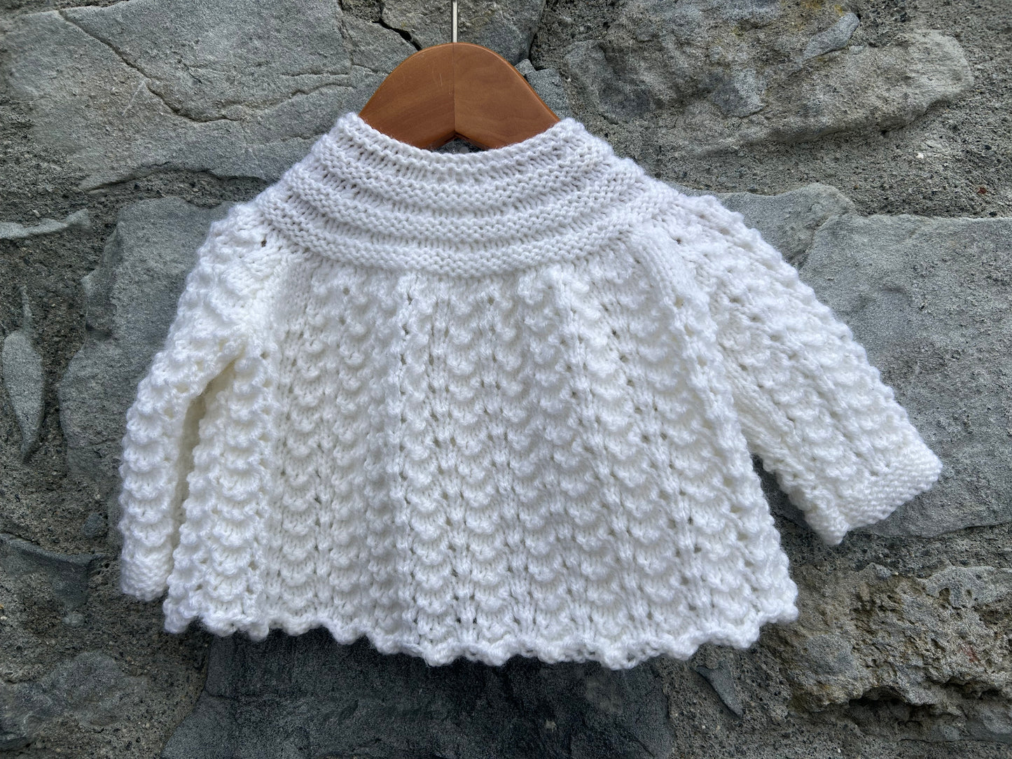 White cardigan  0-3m (50-62cm)