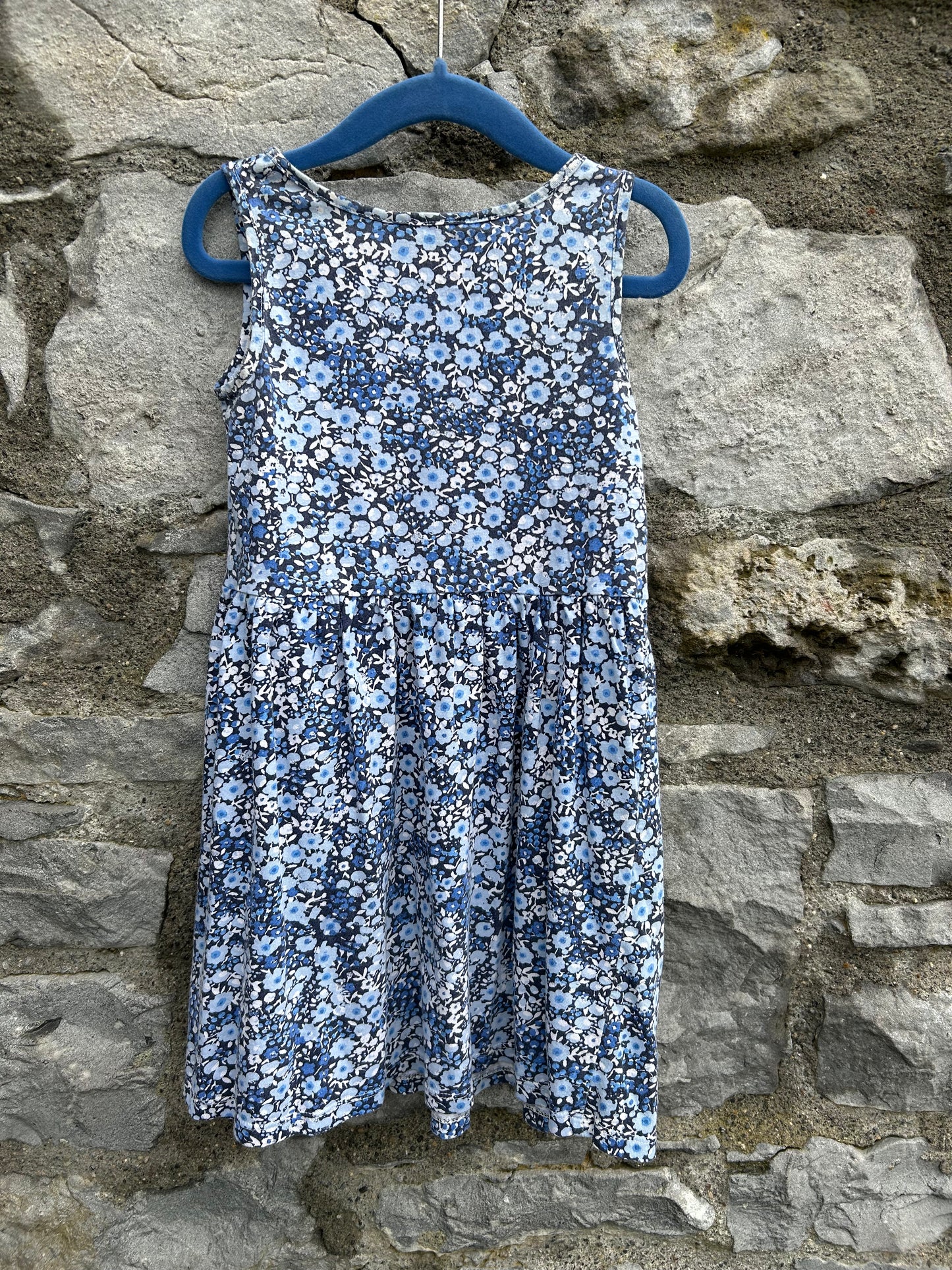 Blue flowers dress  5y (110cm)