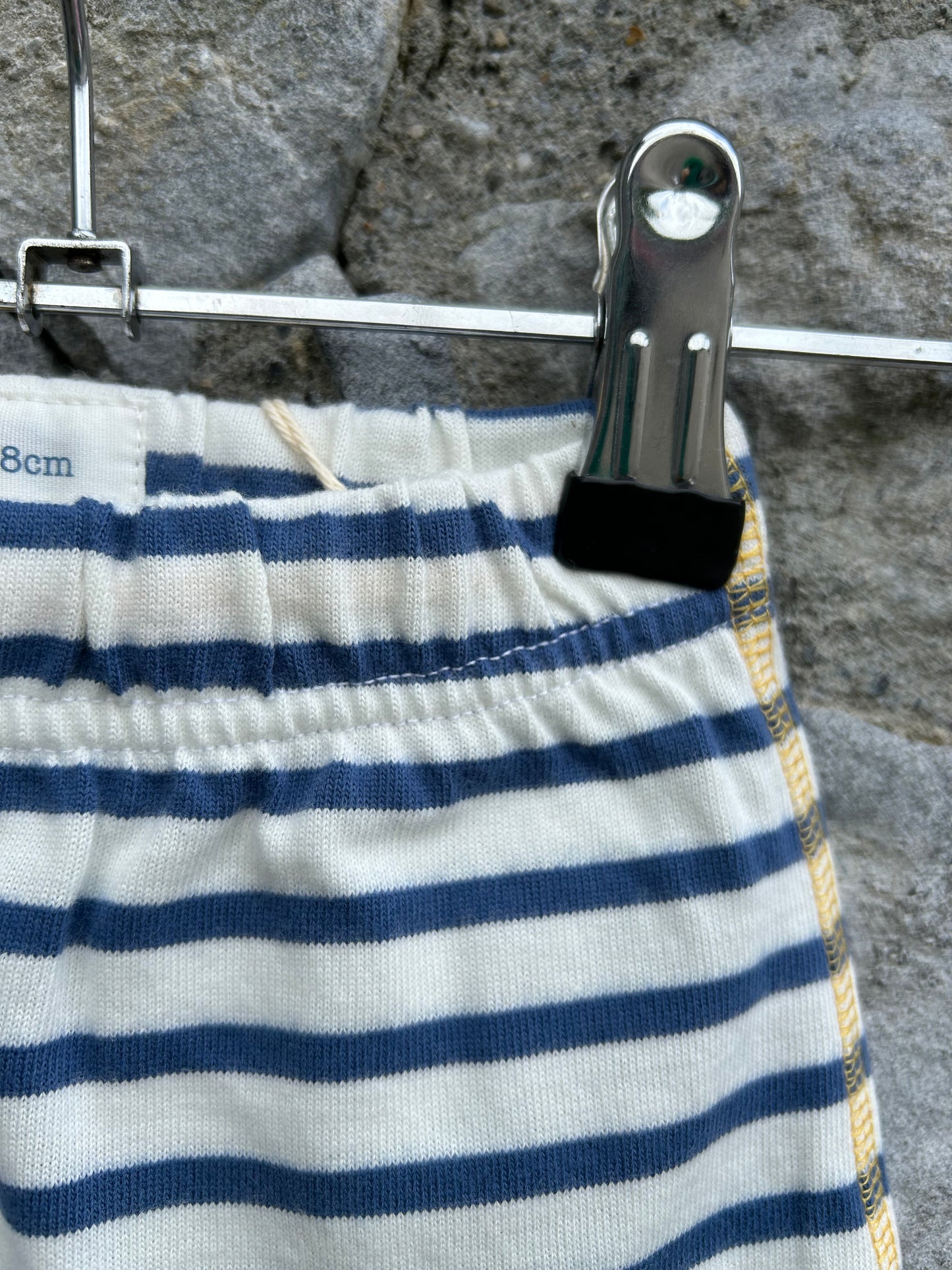 Navy stripy shorts   3-6m (62-68cm)