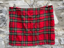 Load image into Gallery viewer, Red woolly tartan skirt uk 16
