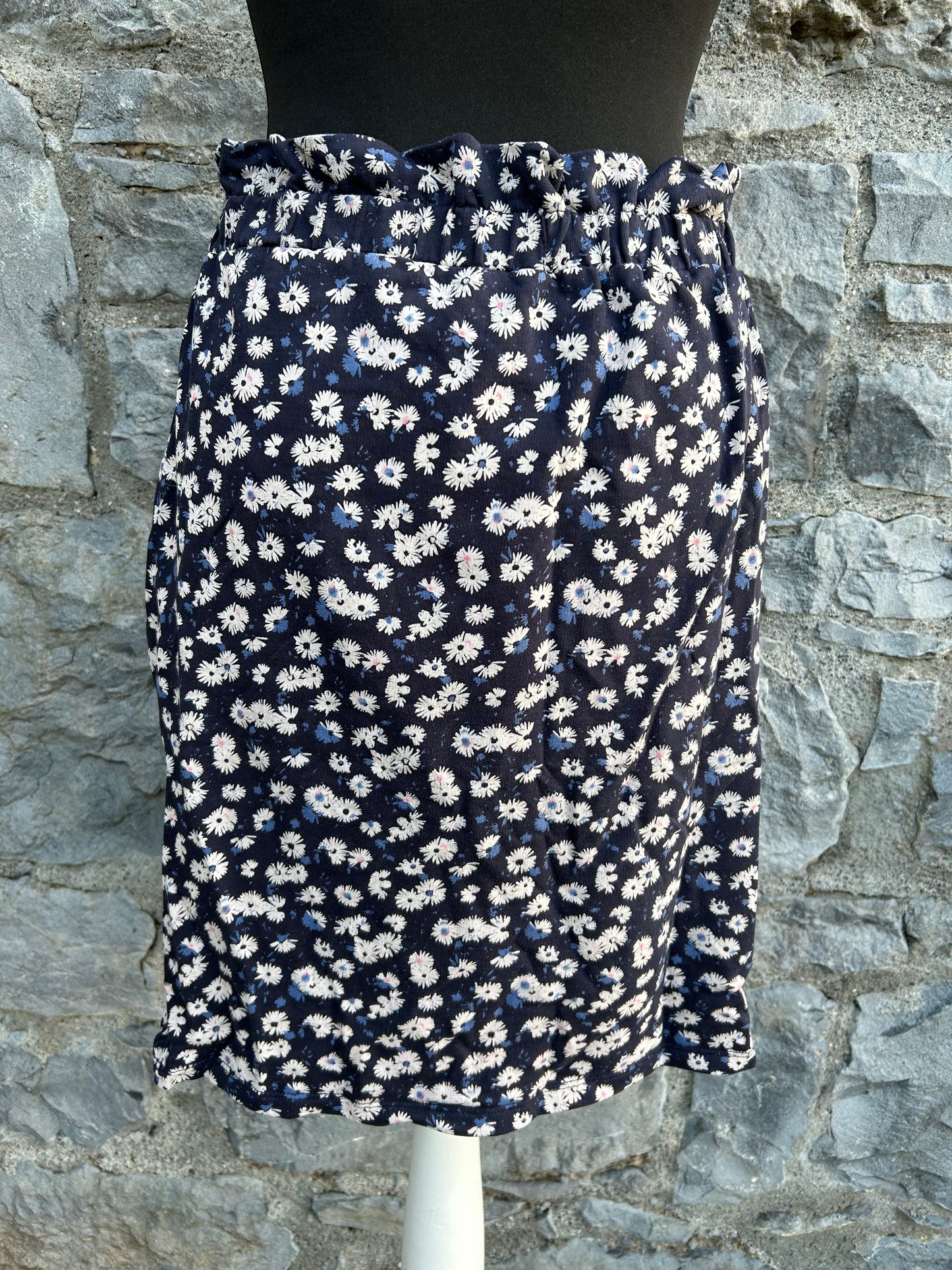 Daisies navy skirt uk 10-12