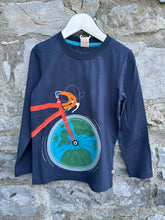 Load image into Gallery viewer, Bike navy T-shirt   6-7y (116-122cm)
