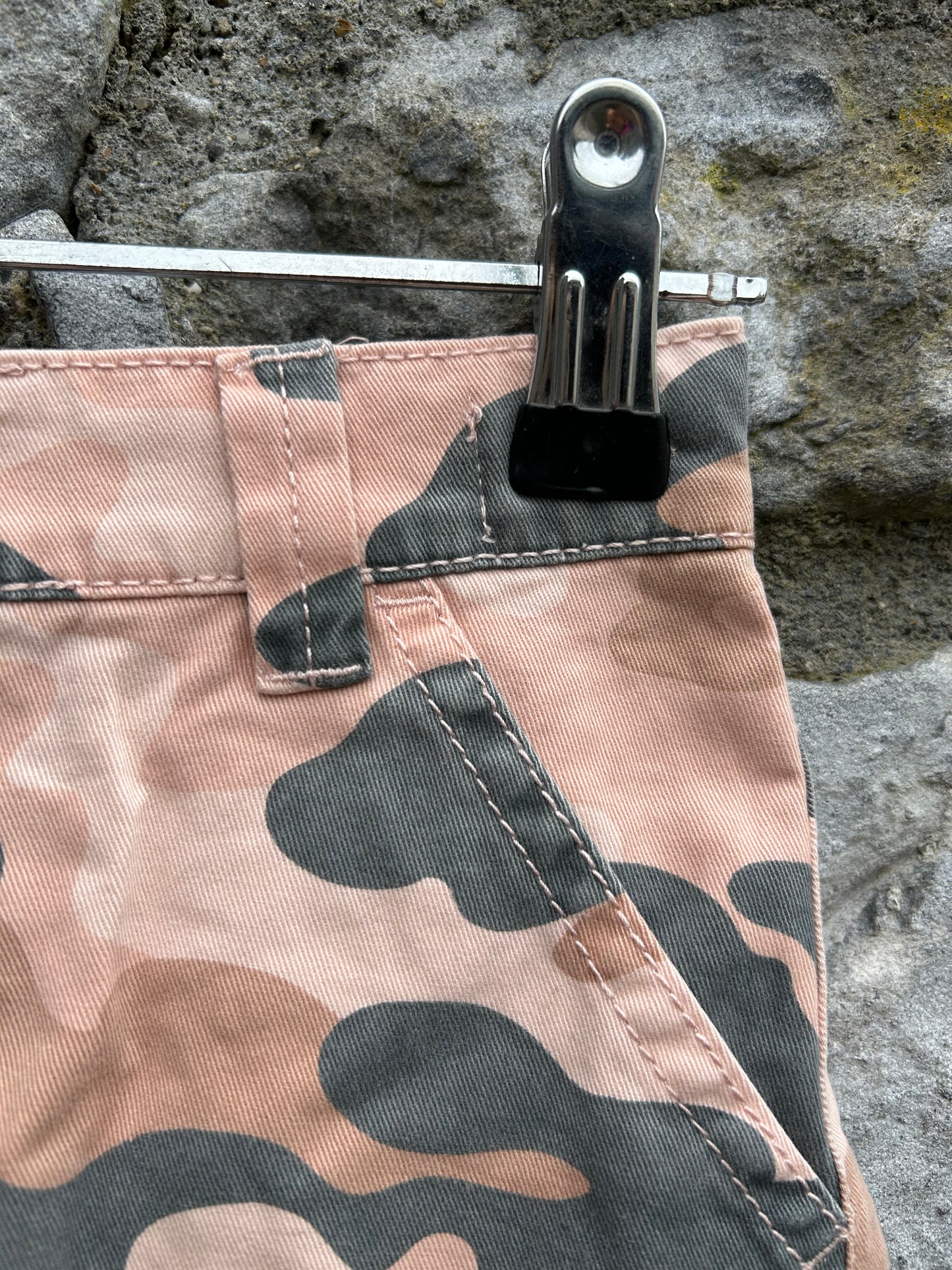 Pink camouflage skirt  6-7y (116-122cm)