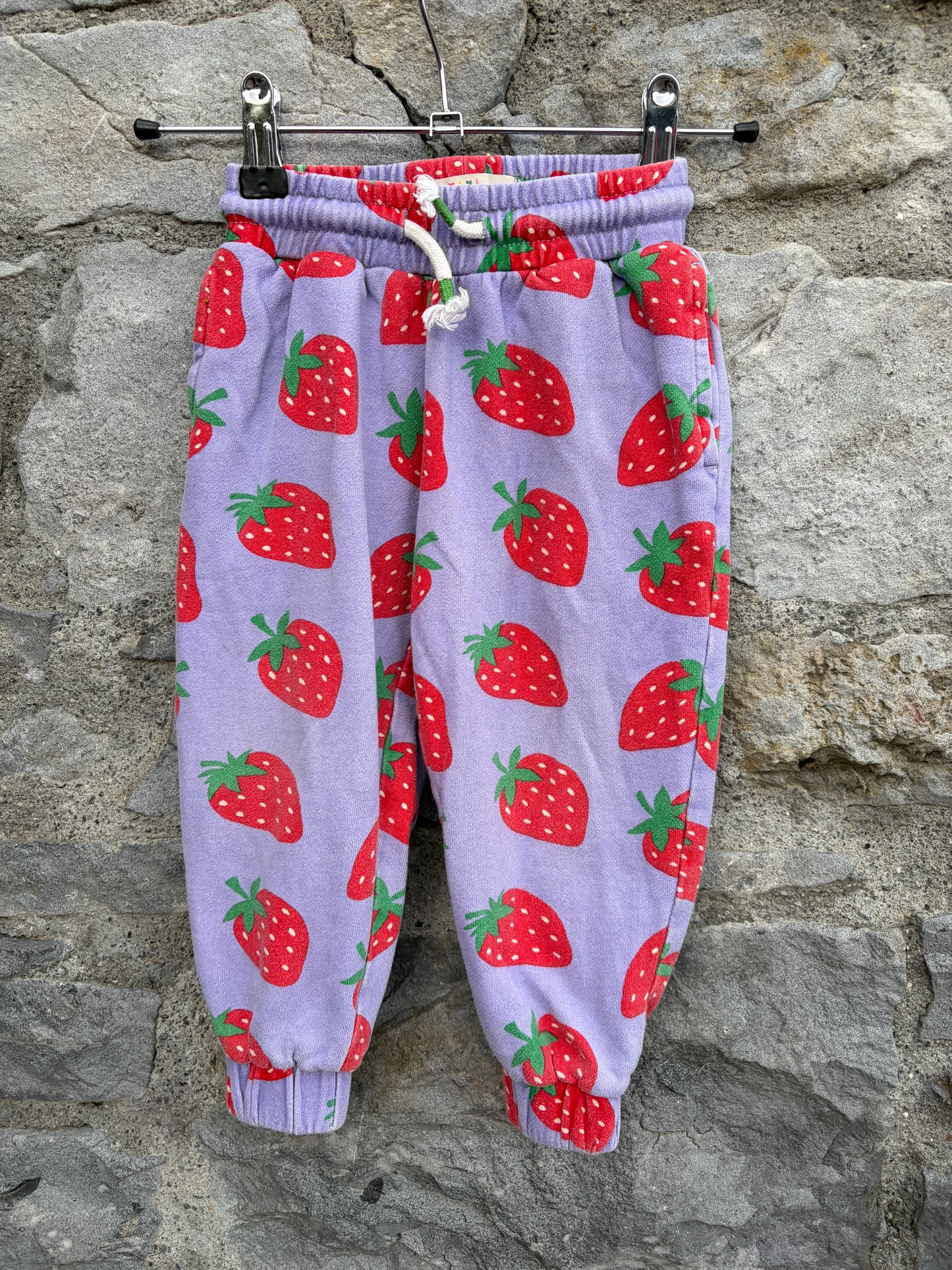 MB Strawberry purple sweat pants  2-3y (92-98cm)
