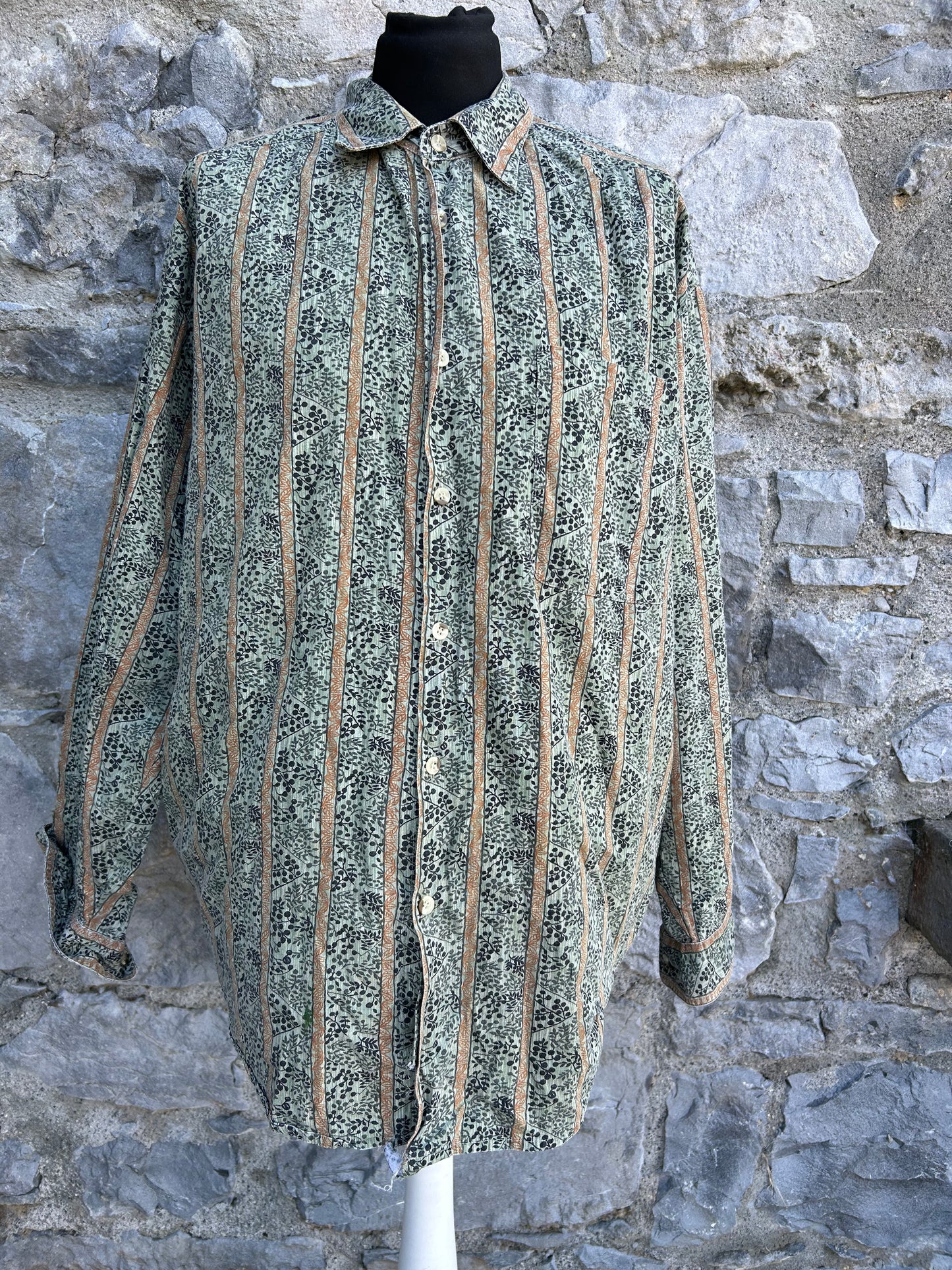 90s khaki tiny leaves shirt Large