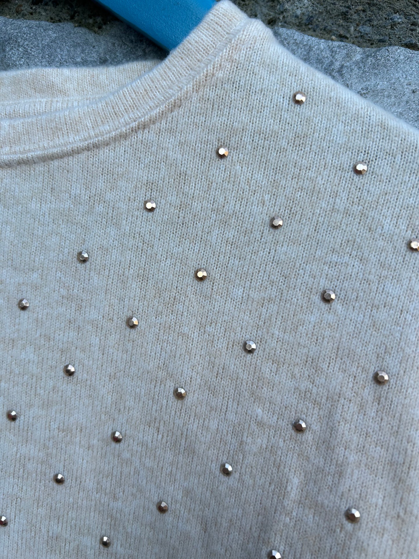 Beige gold studs top  7-8y (122-128cm)