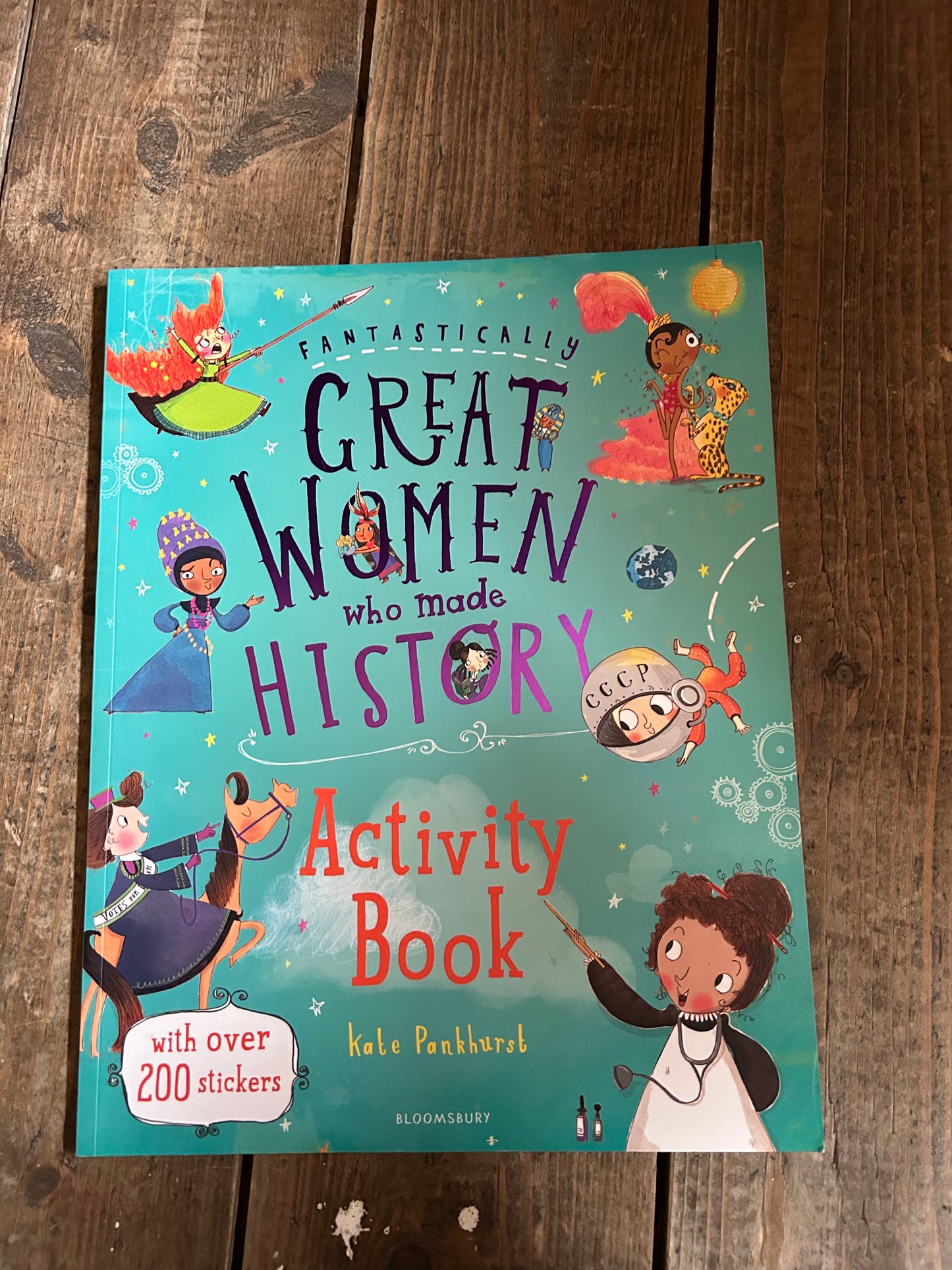 Great women who made history activity book