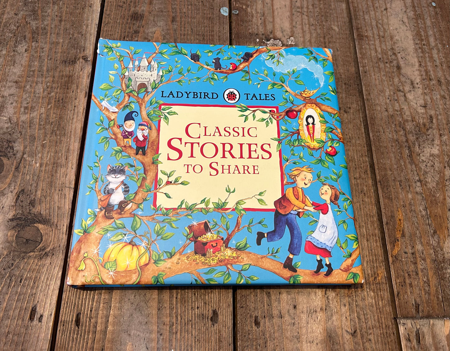 Classic stories to share by ladybird tales