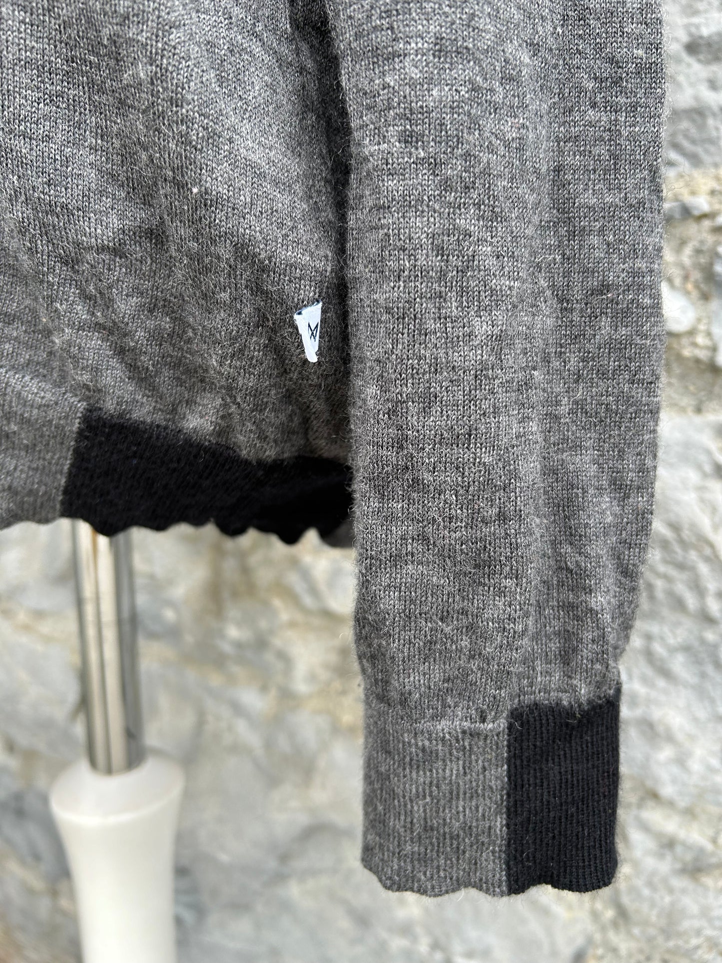 Grey woolly jumper Small