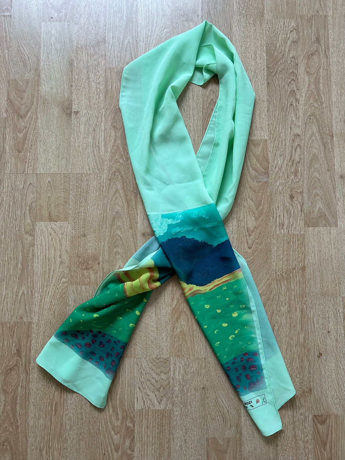 Green hill scarf