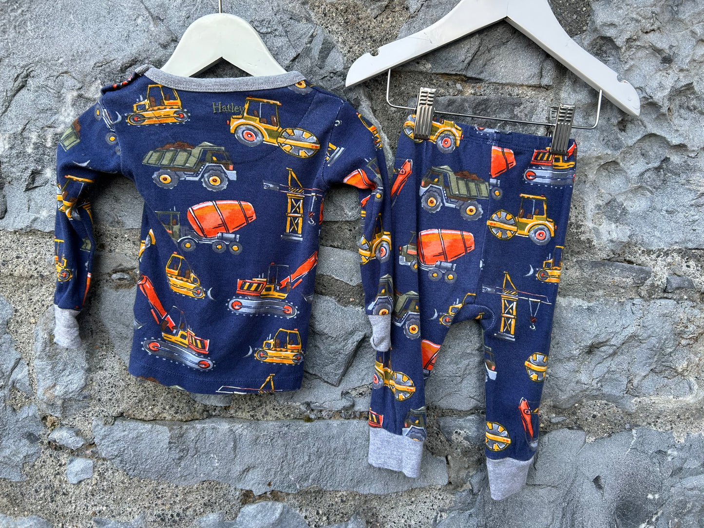 Navy construction vehicles pjs   9-12m (74-80cm)